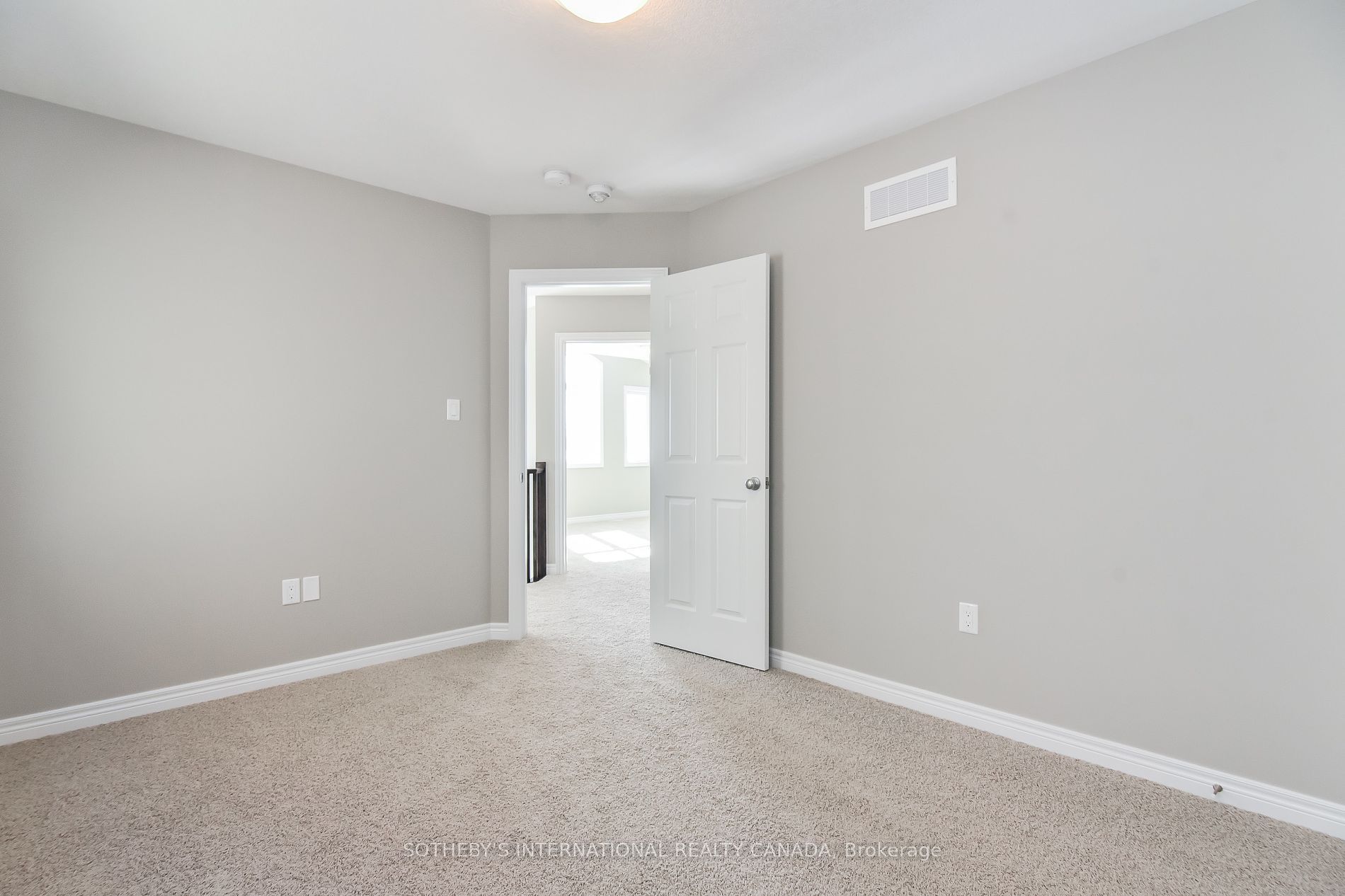 529 Anton Crescent Property Photo 25