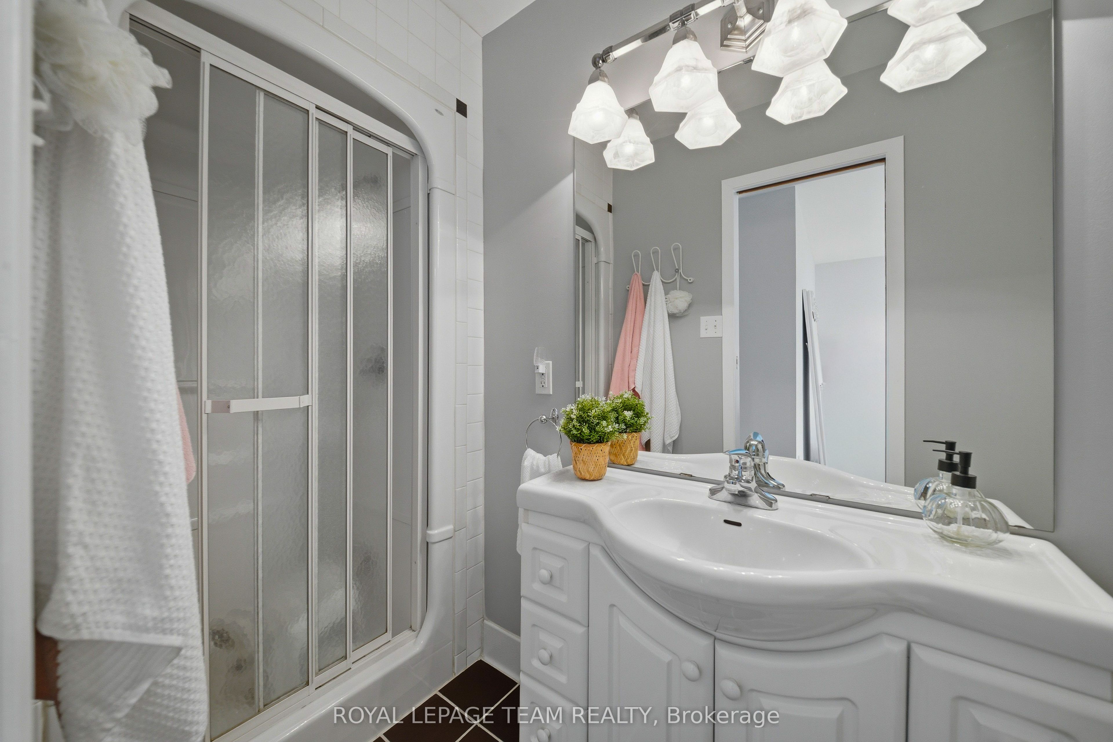 2754 Tatlock Road Property Photo 15