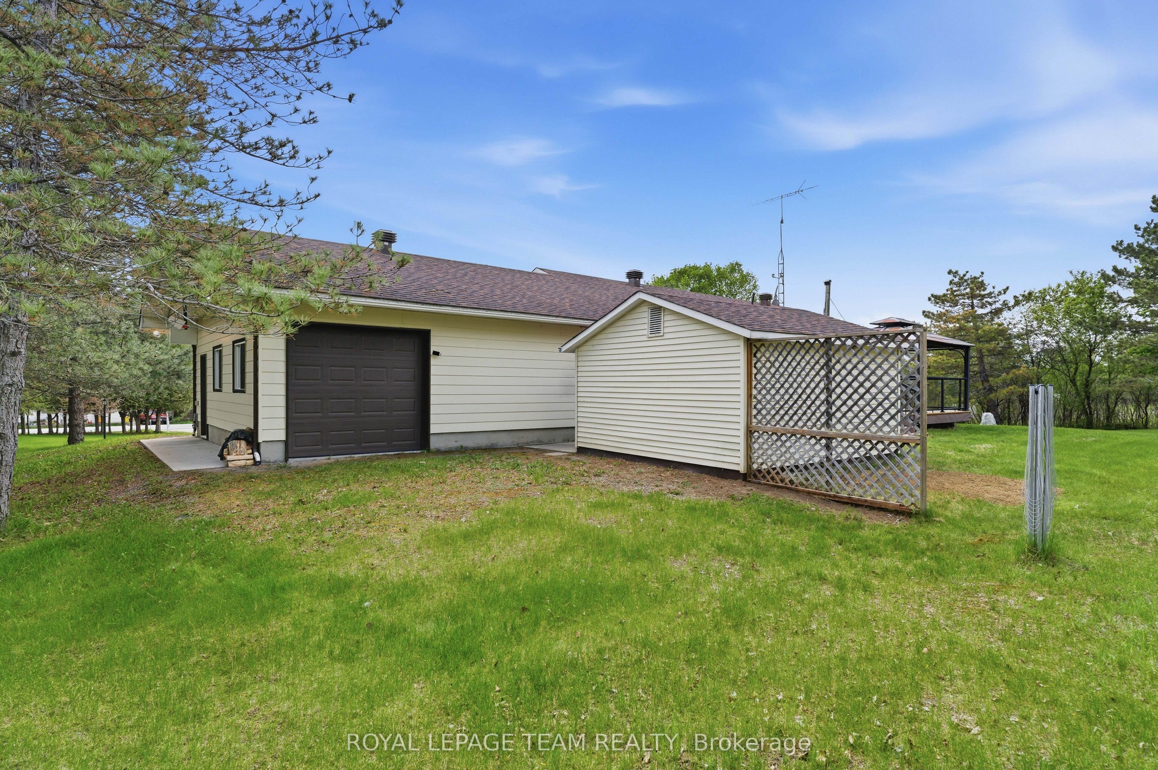 2754 Tatlock Road Property Photo 26
