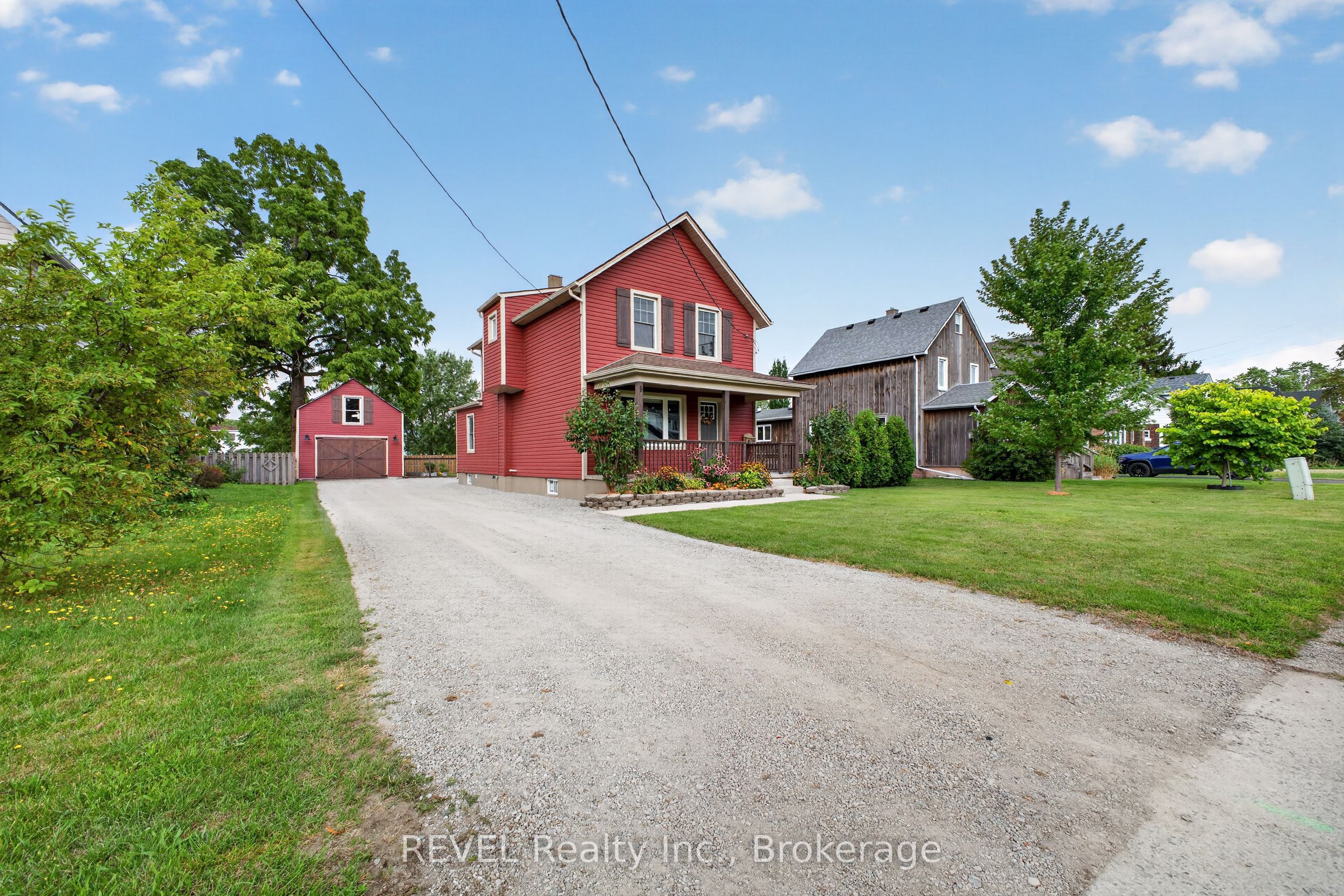 312 Phipps Street Property Photo 2