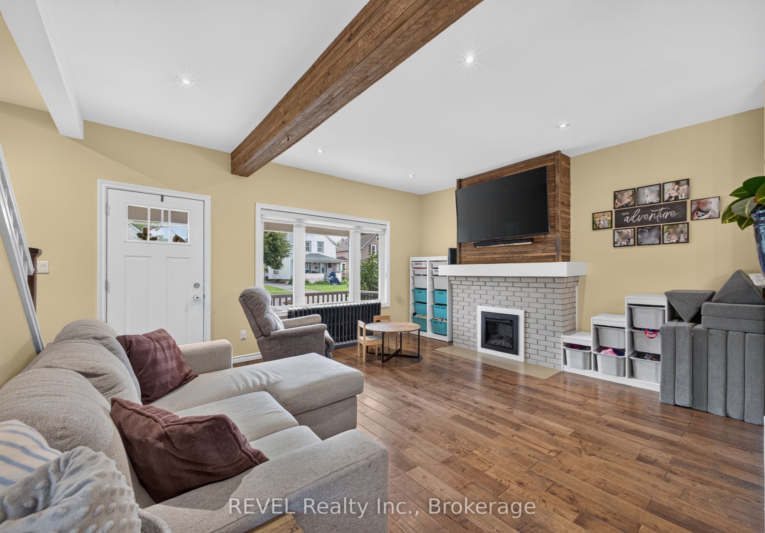 312 Phipps Street Property Photo 9