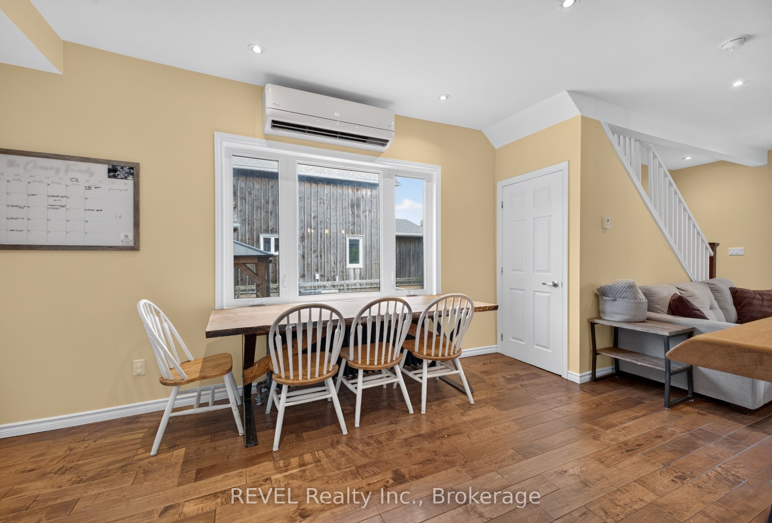 312 Phipps Street Property Photo 11