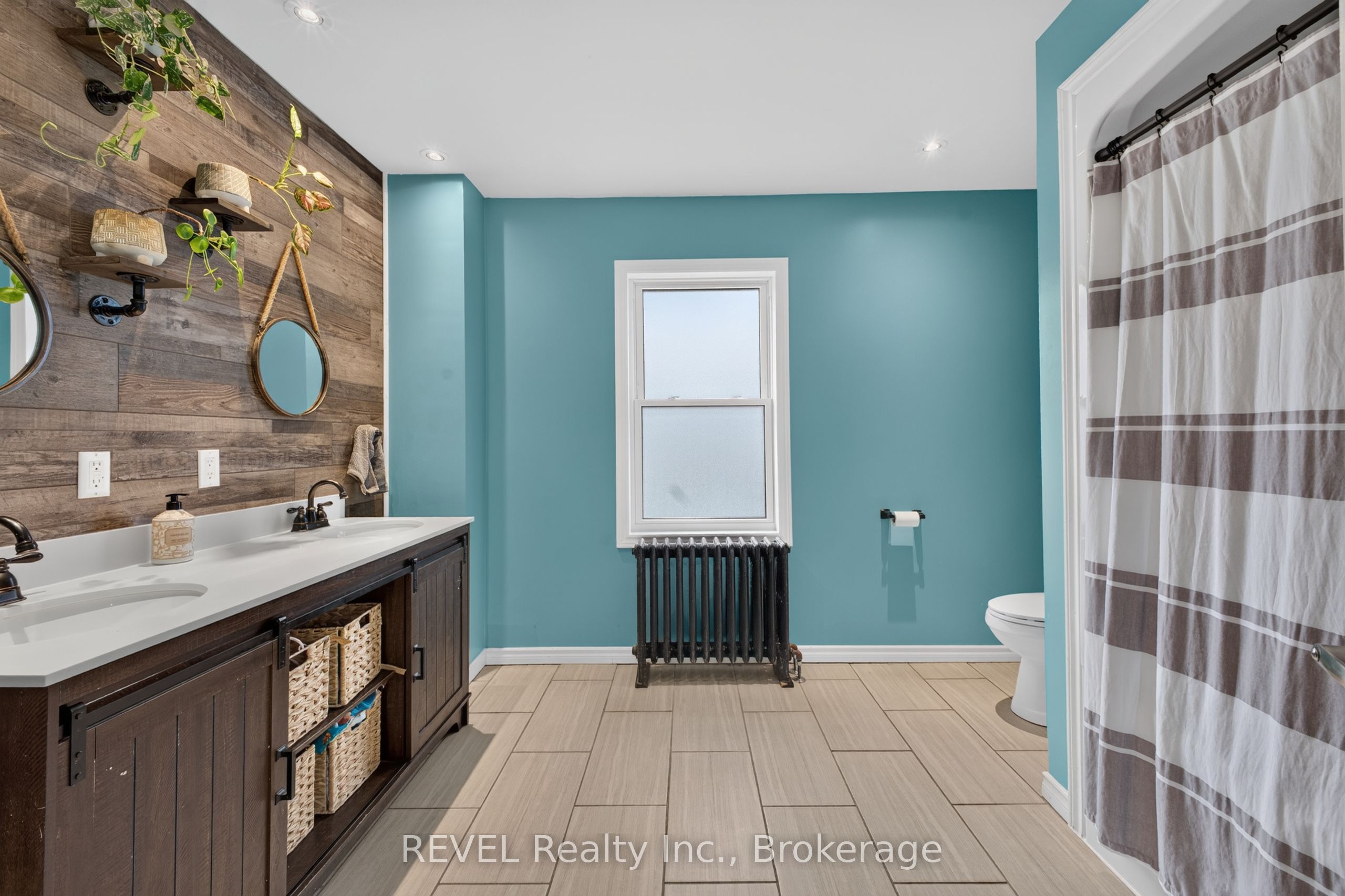312 Phipps Street Property Photo 12