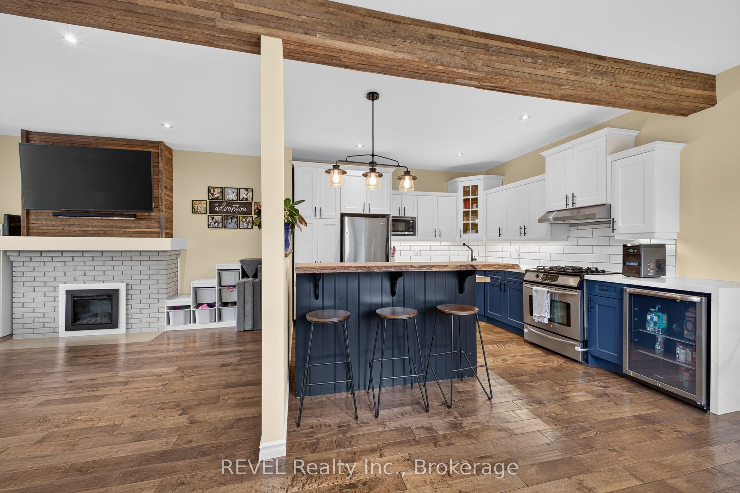 312 Phipps Street Property Photo 14