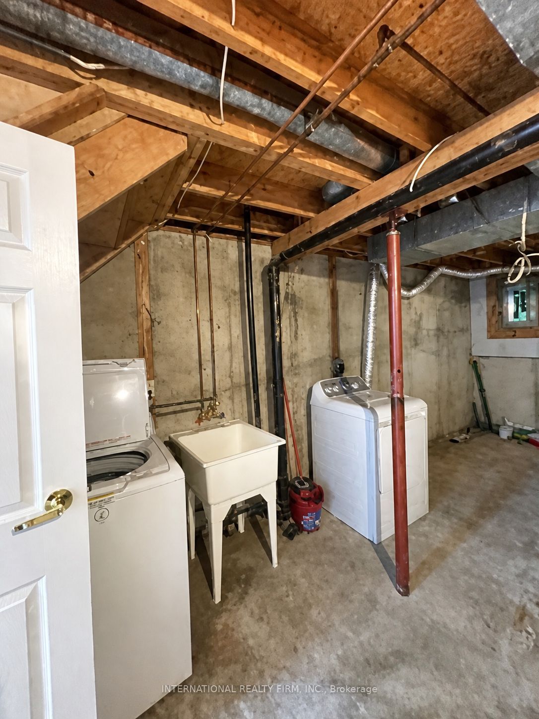 470 Second Street 8 Property Photo 12