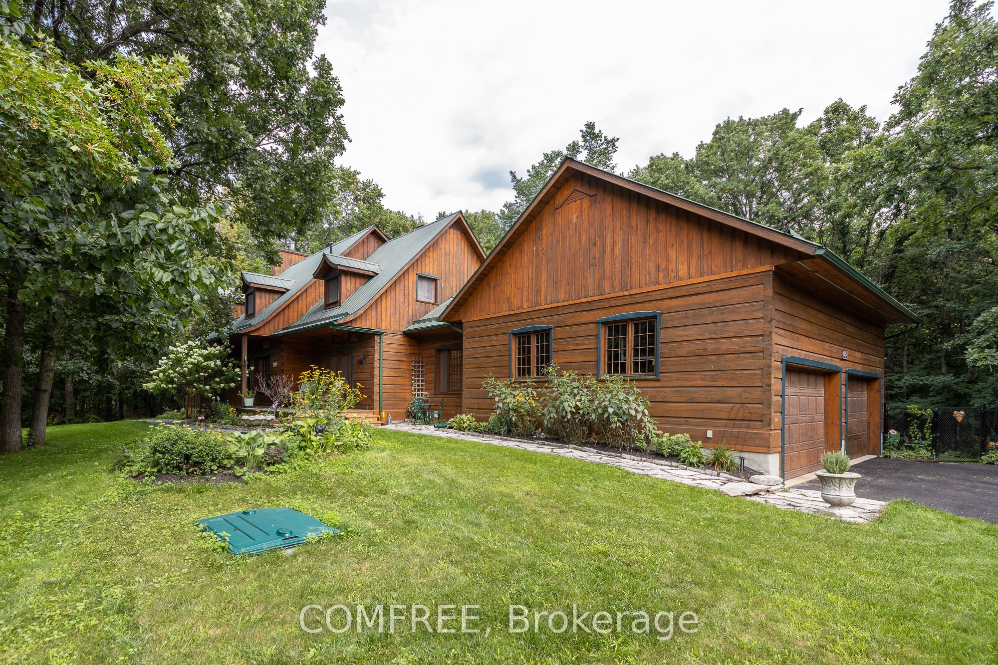 7925 Resolute Way Property Photo 2