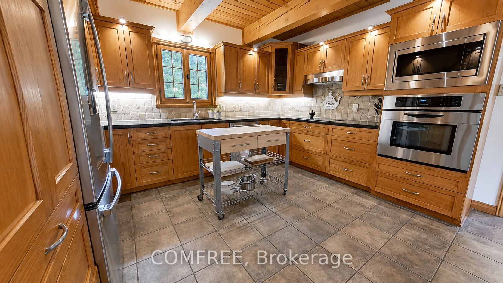 7925 Resolute Way Property Photo 12