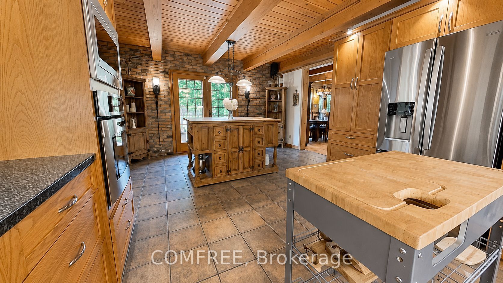 7925 Resolute Way Property Photo 14