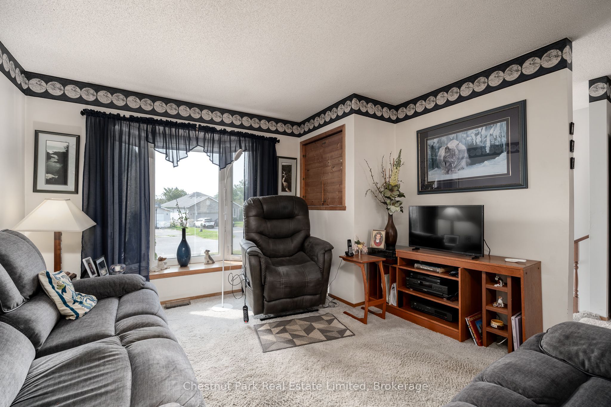 4 First Avenue Property Photo 8