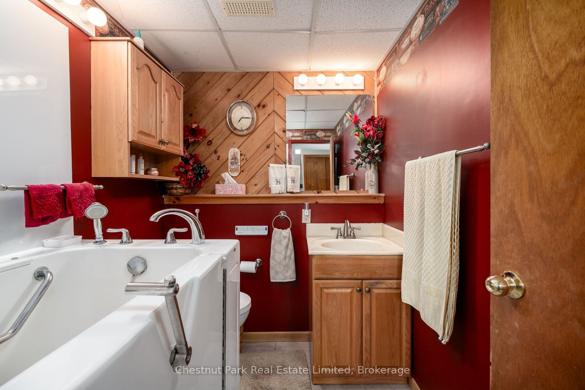 4 First Avenue Property Photo 25