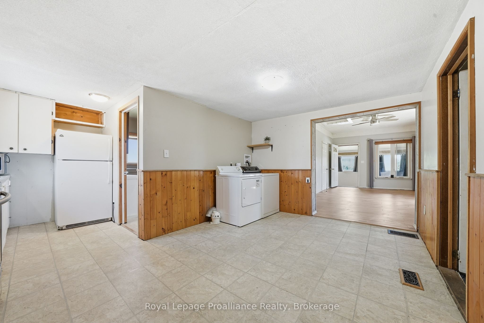 252 Sidney Street Property Photo 8