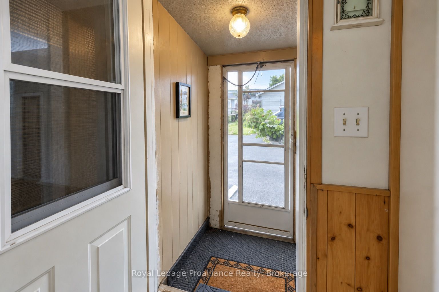 252 Sidney Street Property Photo 8