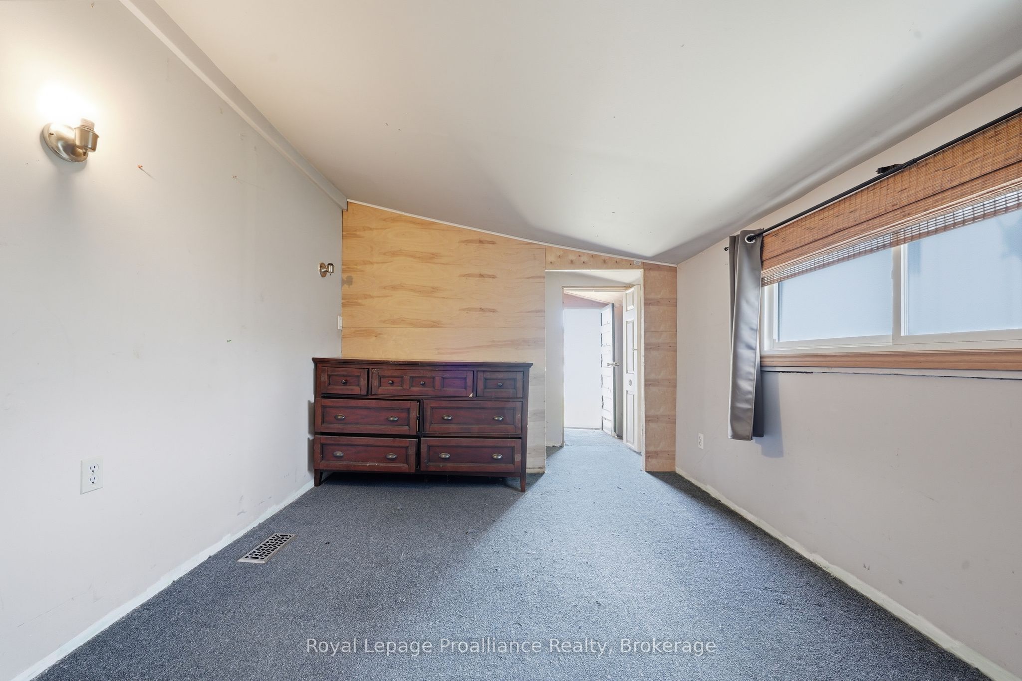 252 Sidney Street Property Photo 15