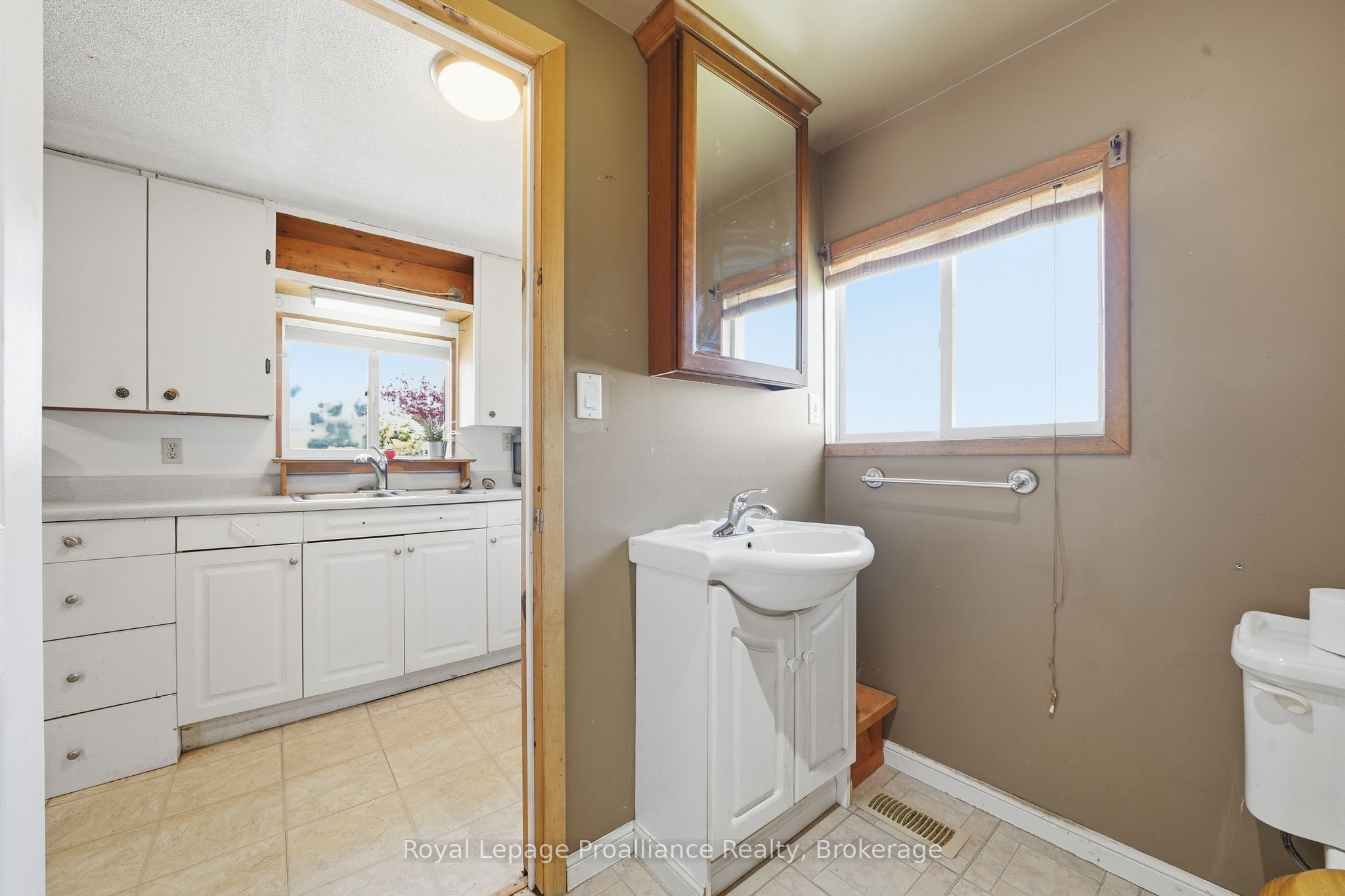 252 Sidney Street Property Photo 17