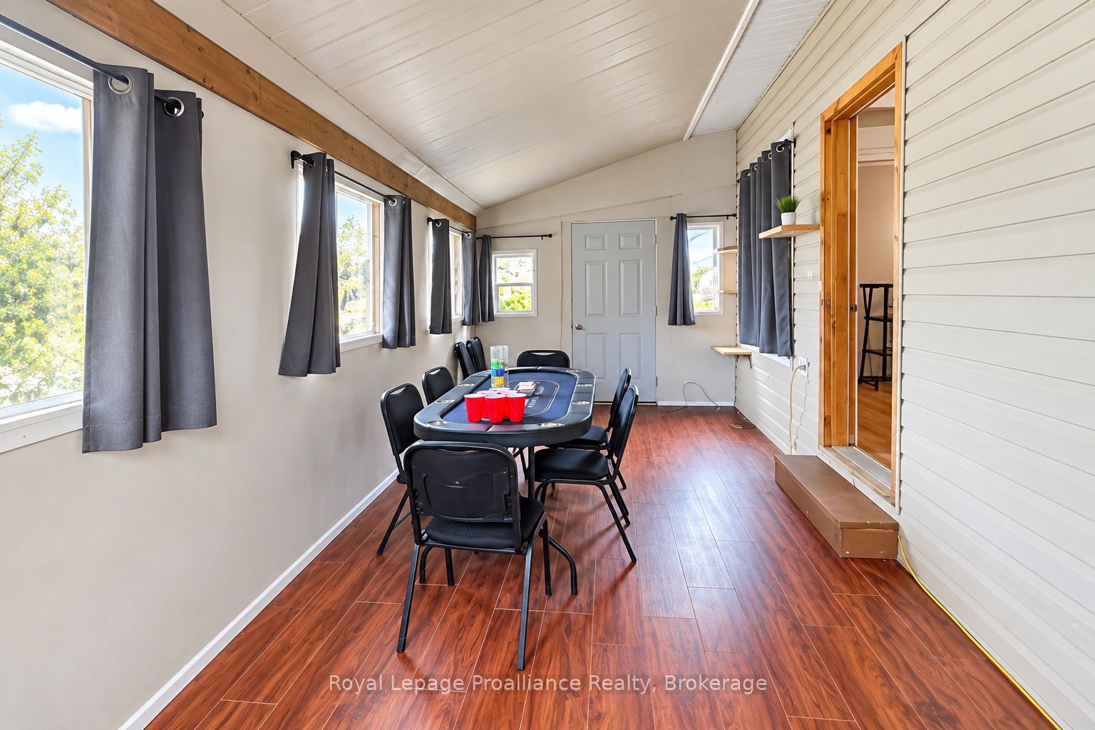 252 Sidney Street Property Photo 22