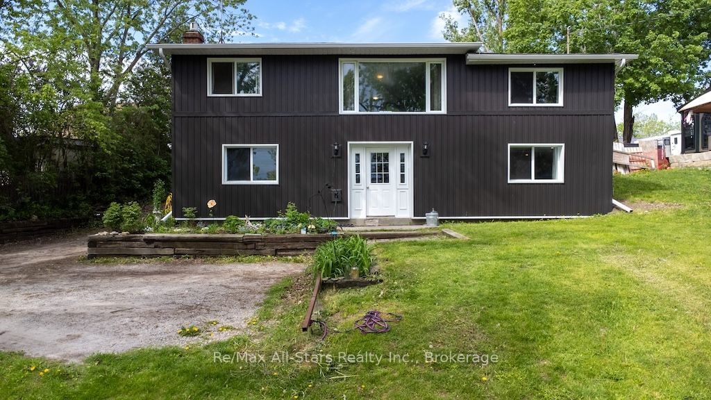 9 Riverside Drive Property Photo 1