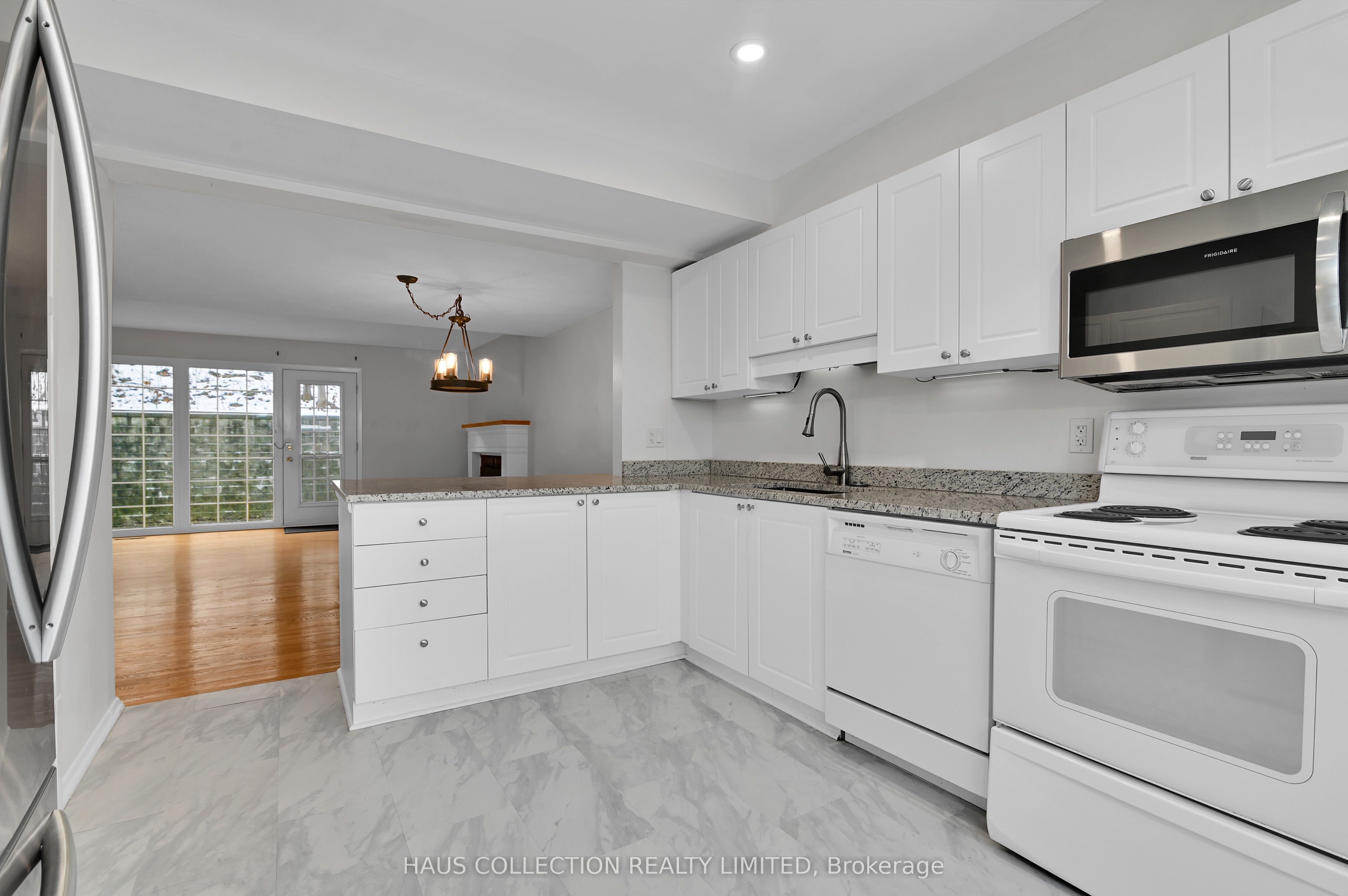 884 Walkley Road Property Photo 13