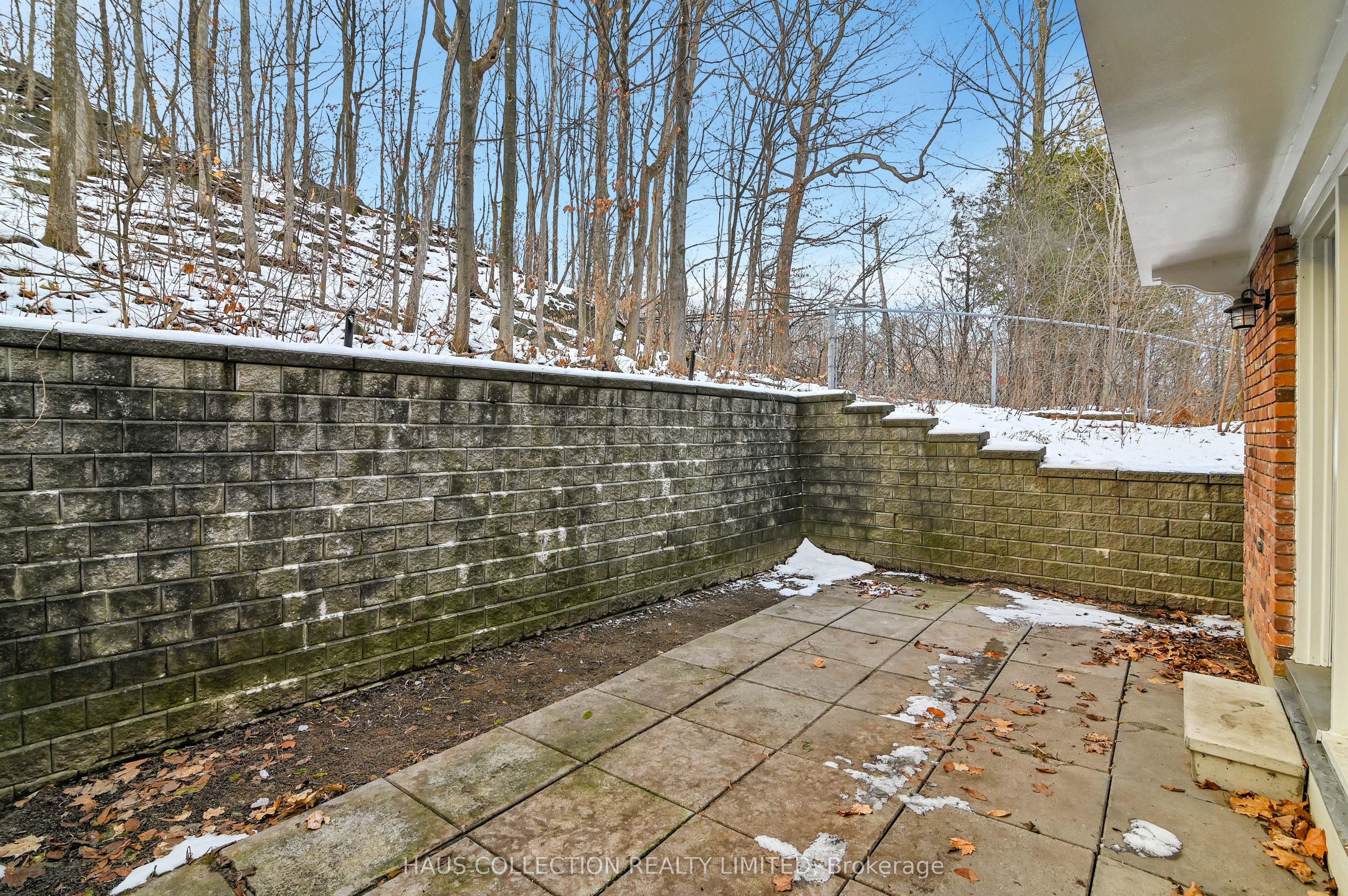 884 Walkley Road Property Photo 19