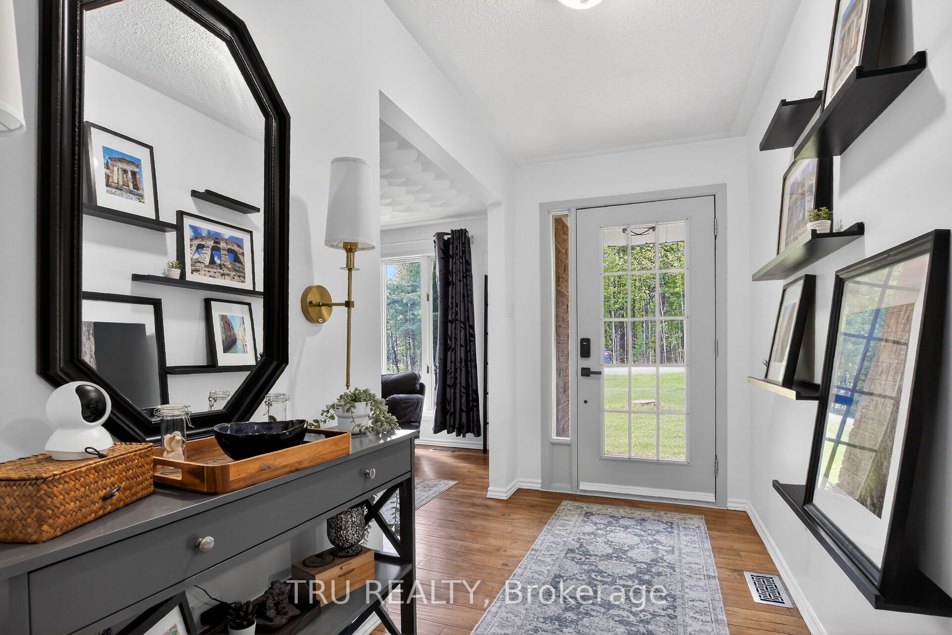 3910 Highland Road Property Photo 4