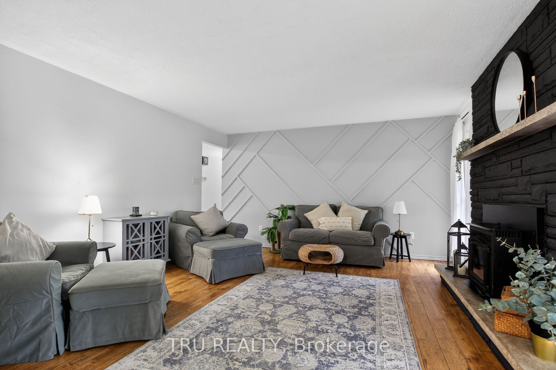 3910 Highland Road Property Photo 13