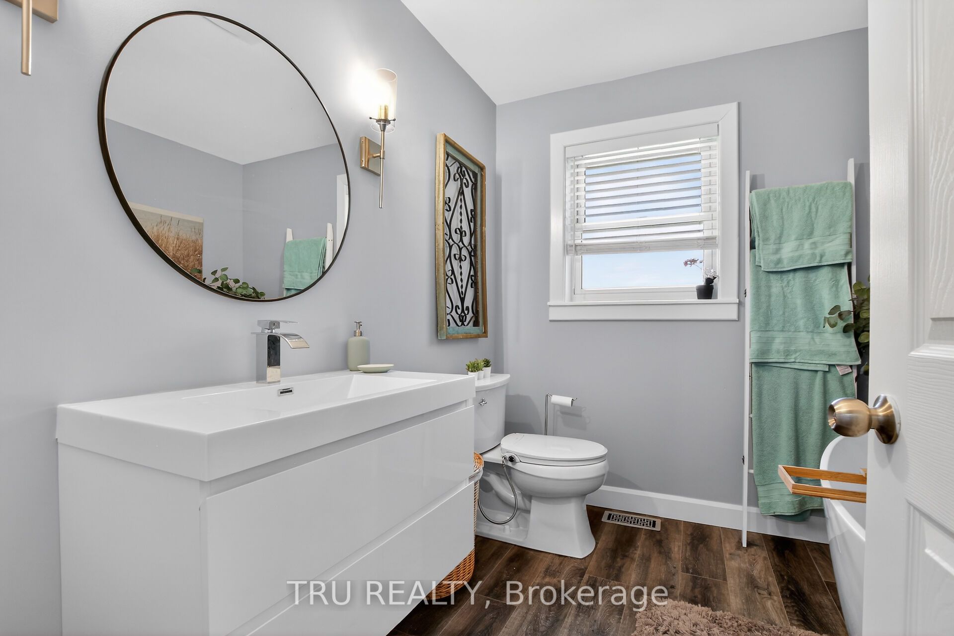 3910 Highland Road Property Photo 21