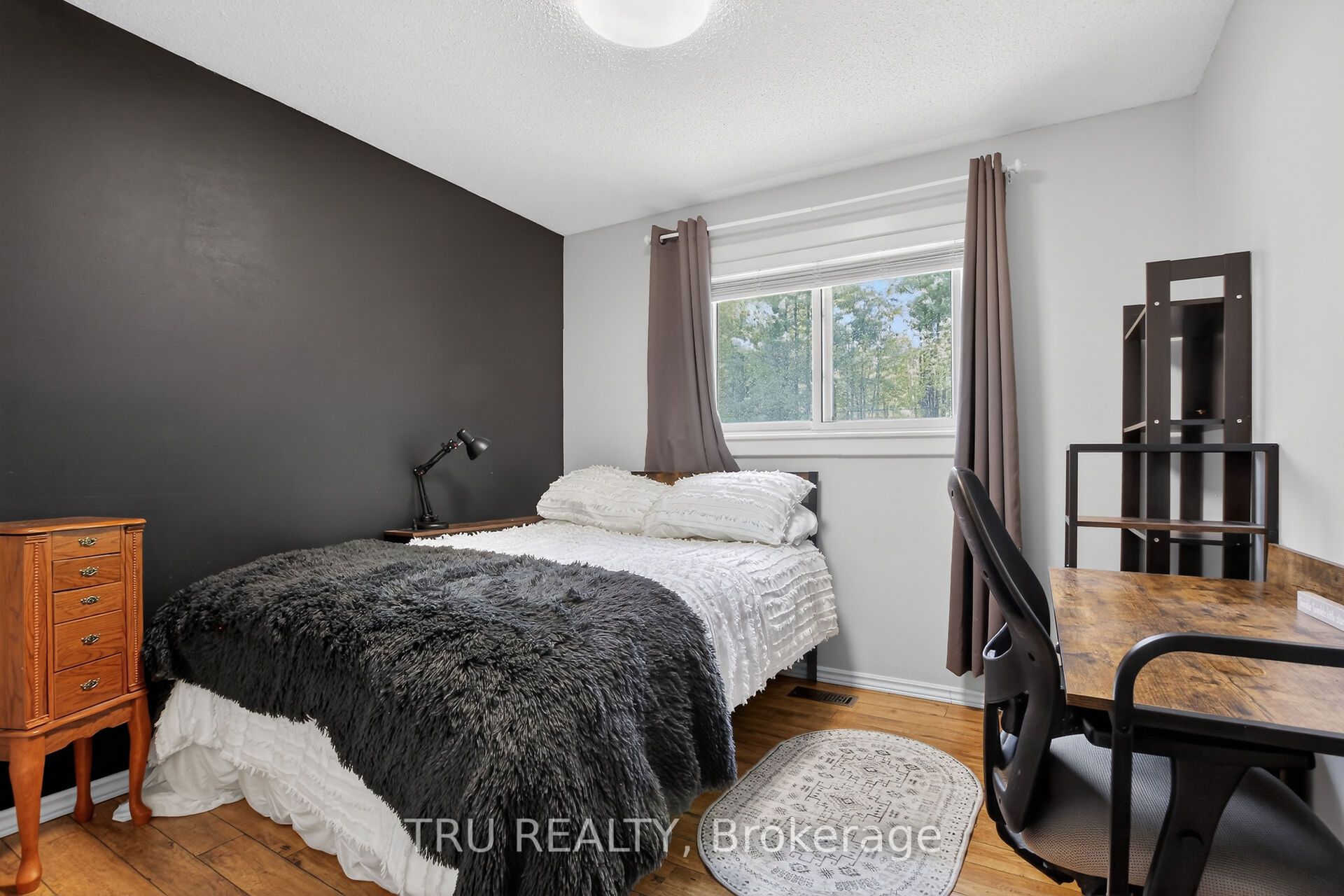 3910 Highland Road Property Photo 22