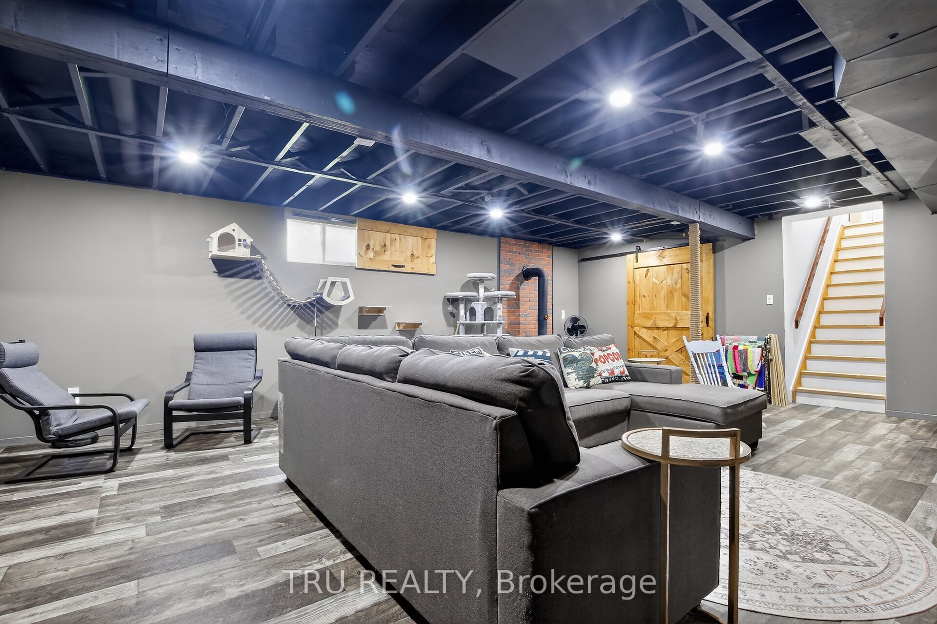 3910 Highland Road Property Photo 25