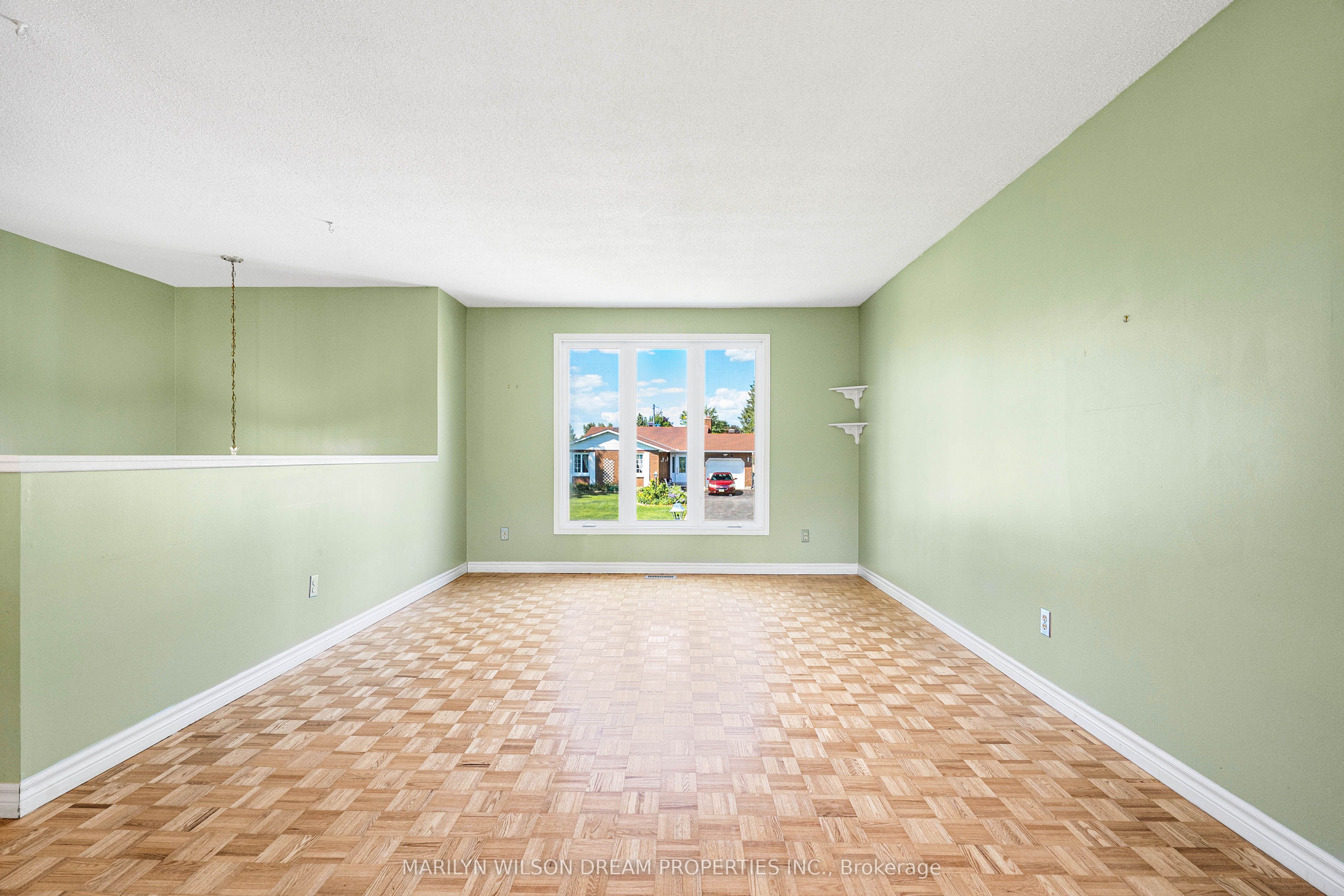 20 Coolbrook Crescent Property Photo 6