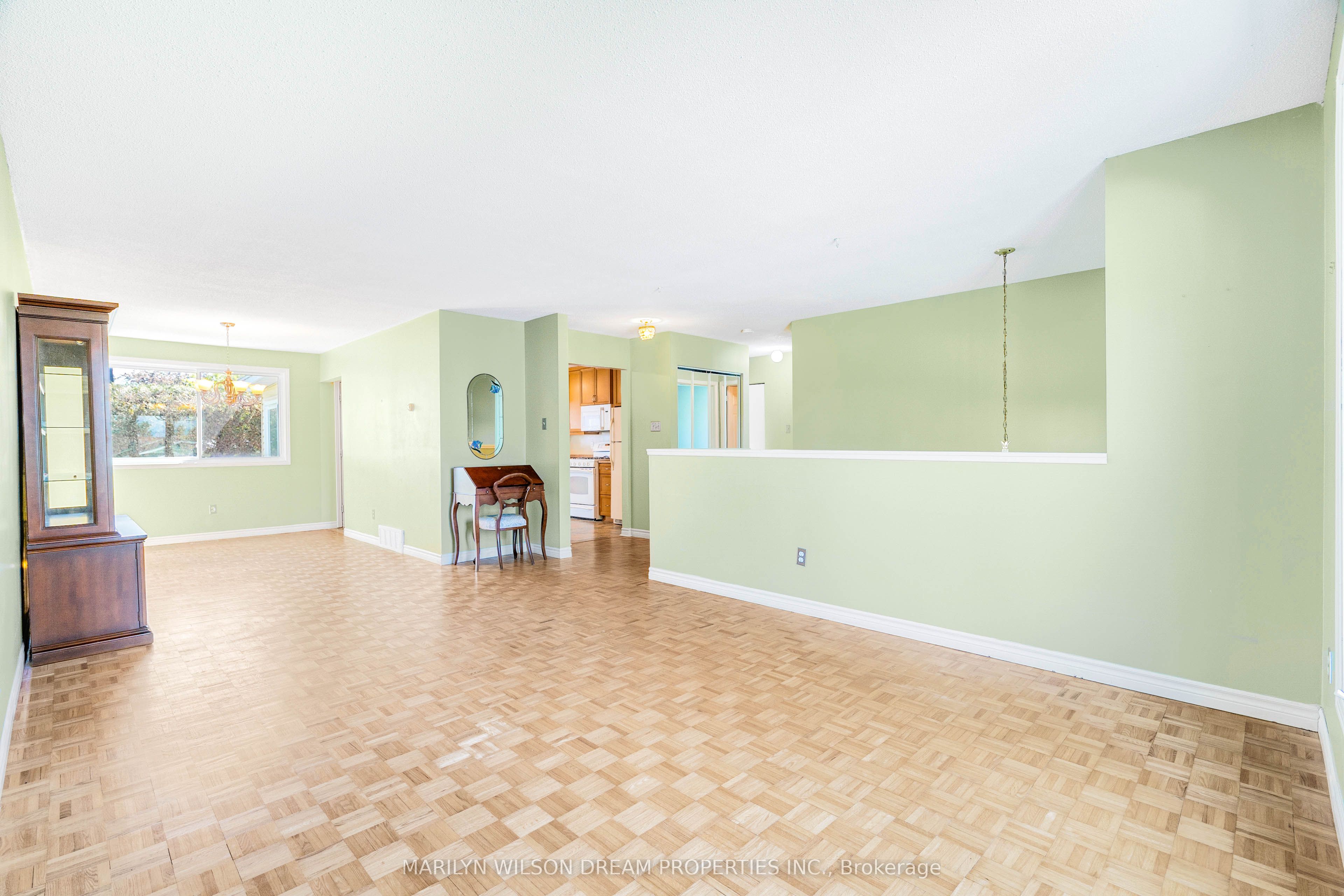 20 Coolbrook Crescent Property Photo 7