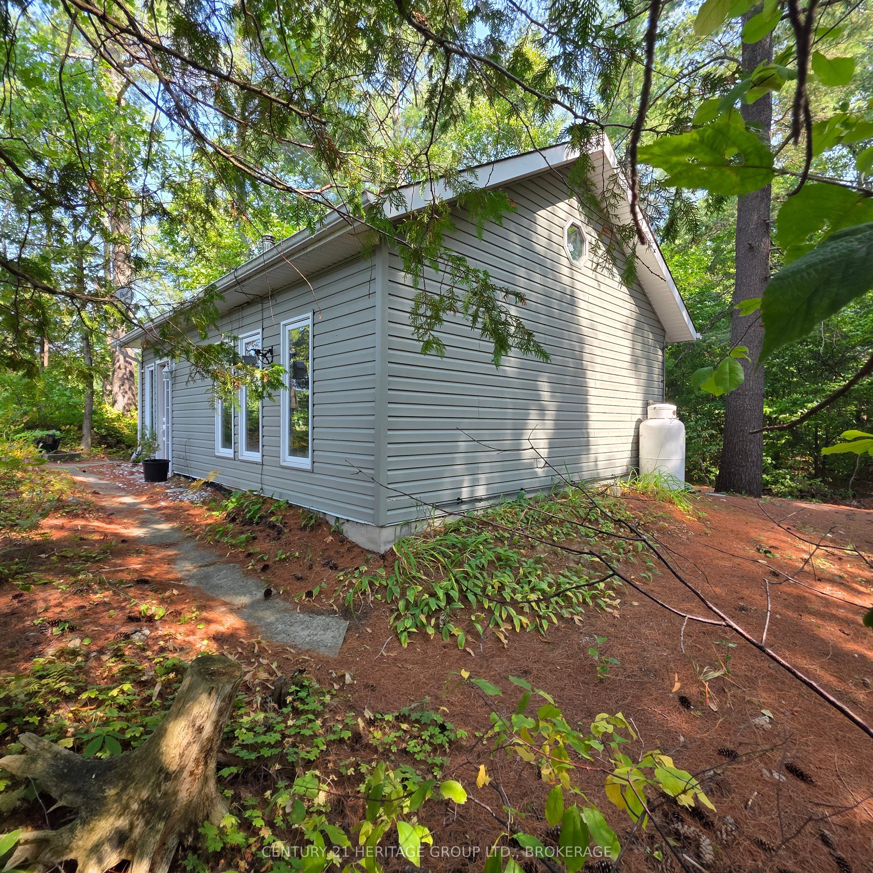 1036a Twin Lake Lane Property Photo 1