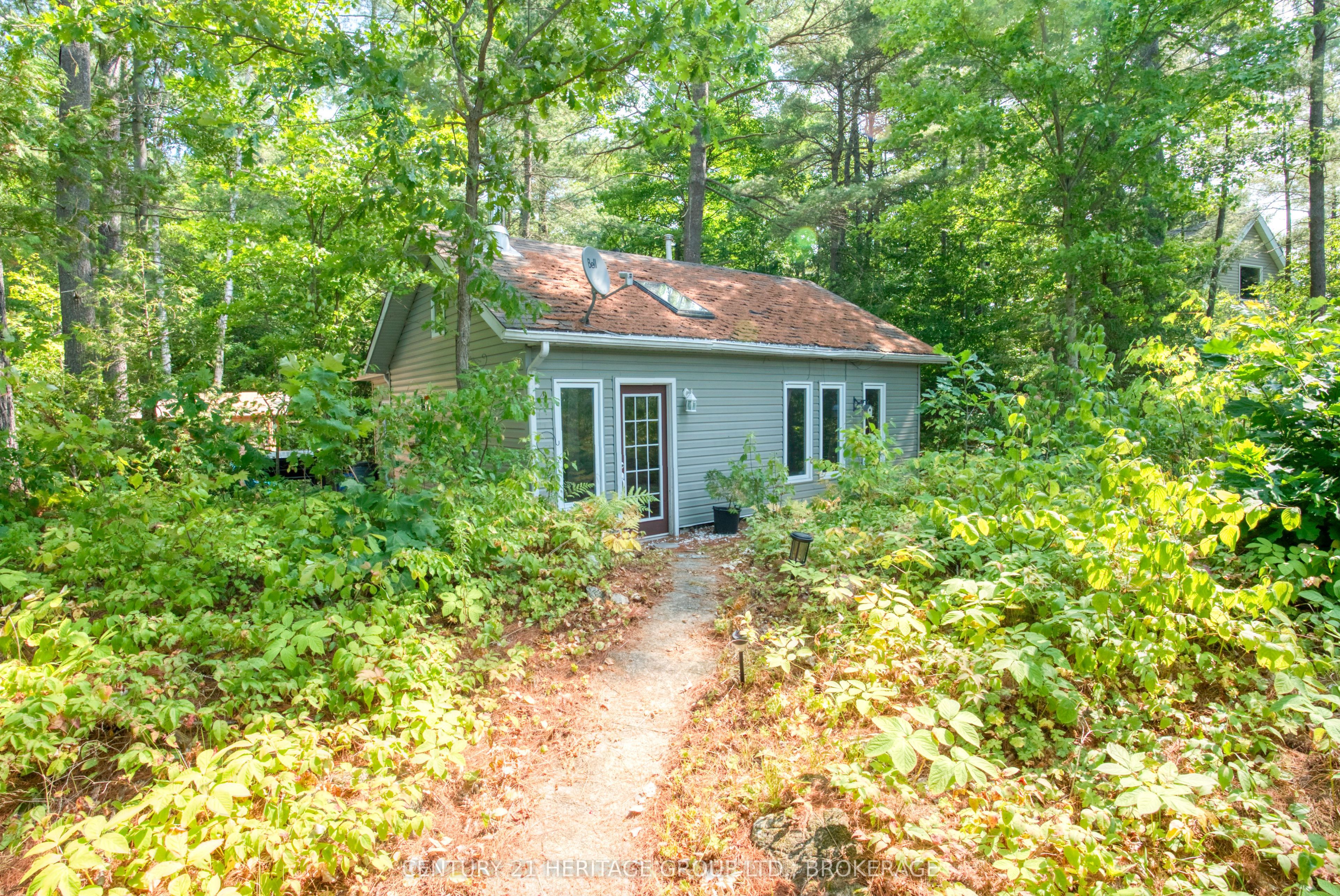 1036a Twin Lake Lane Property Photo 4