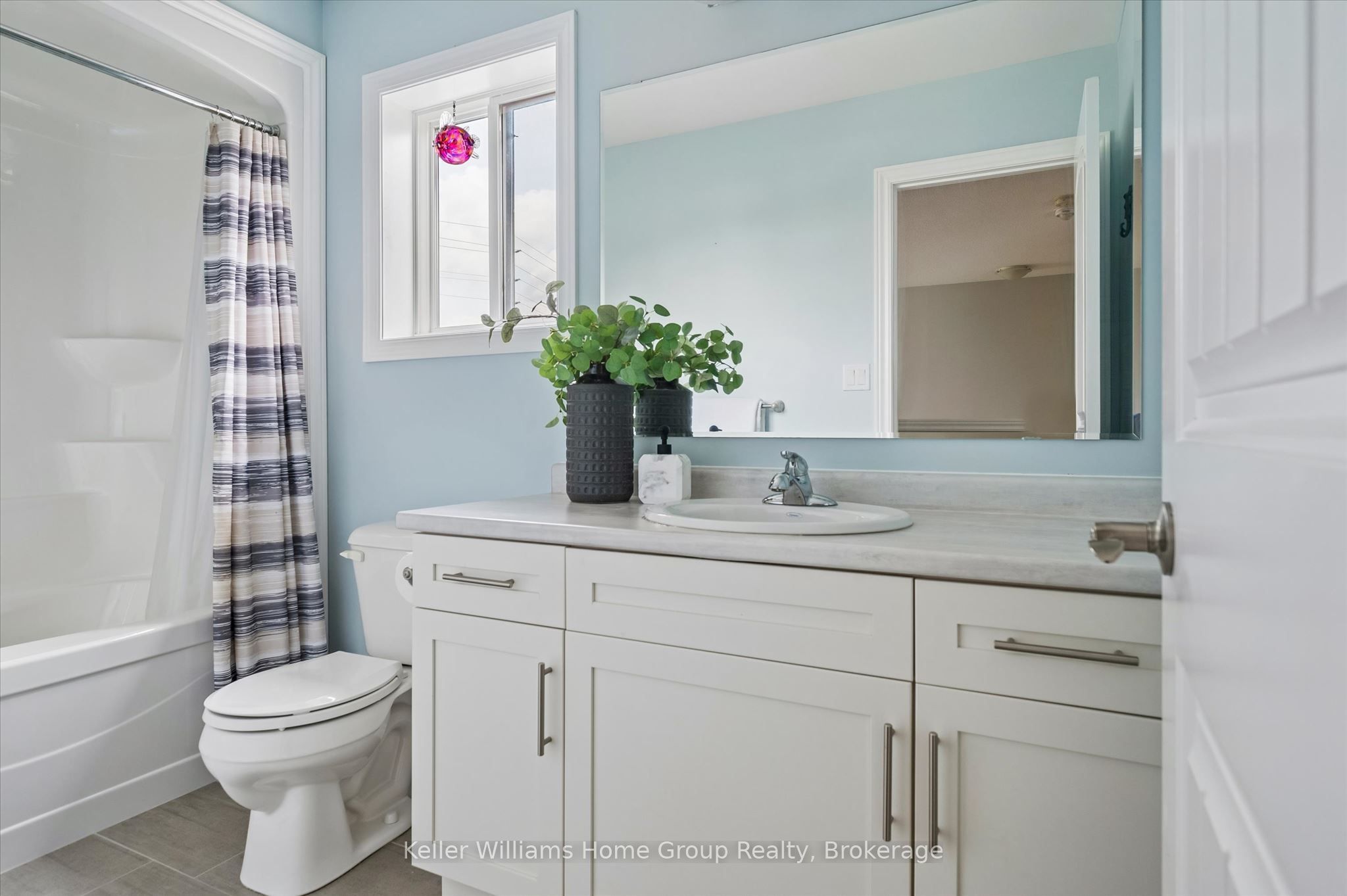 898a Gzowski Street Property Photo 25