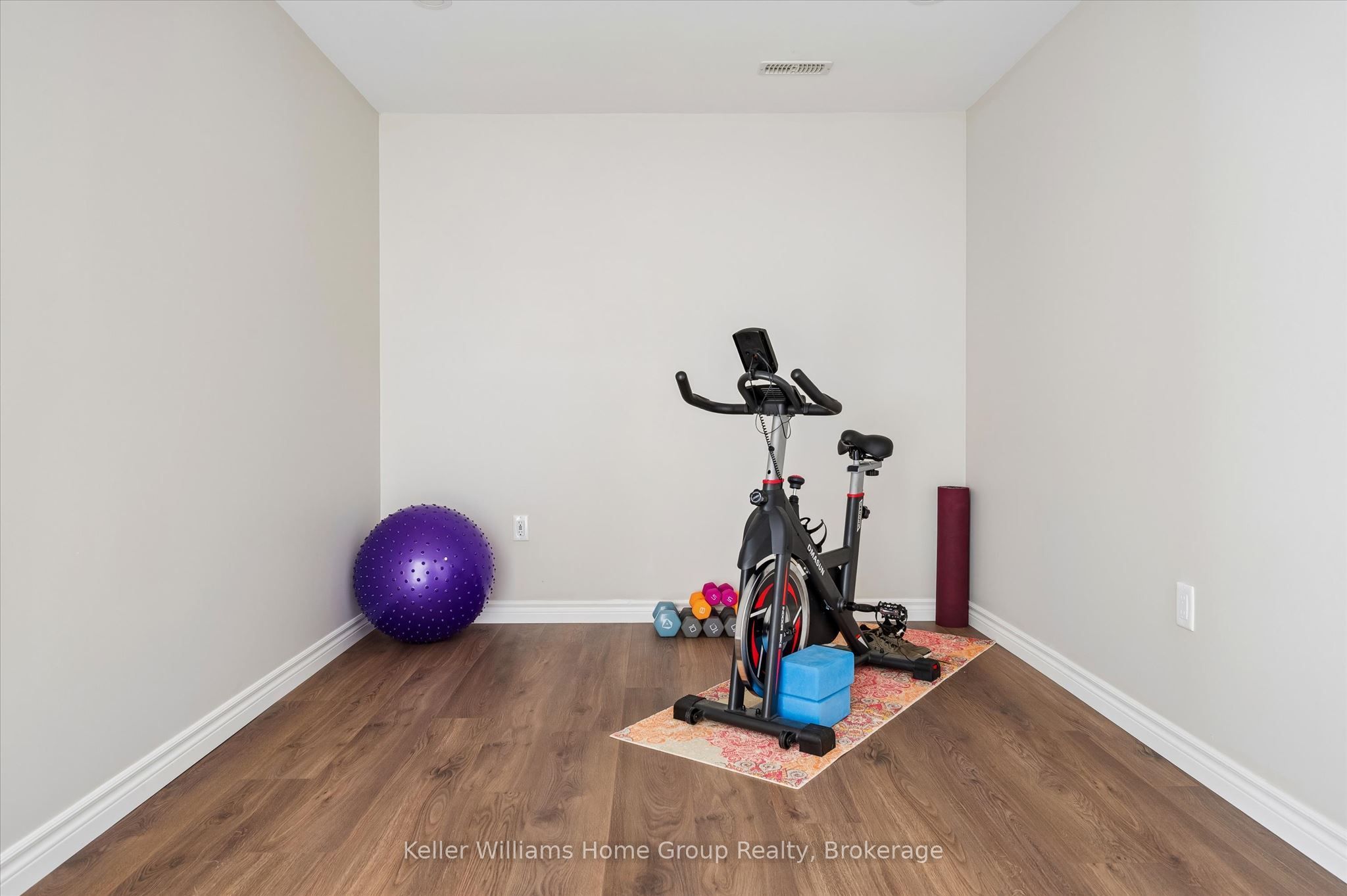 898a Gzowski Street Property Photo 34