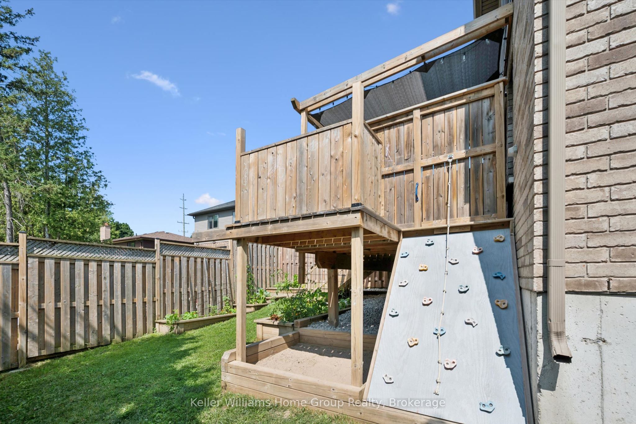 898a Gzowski Street Property Photo 45