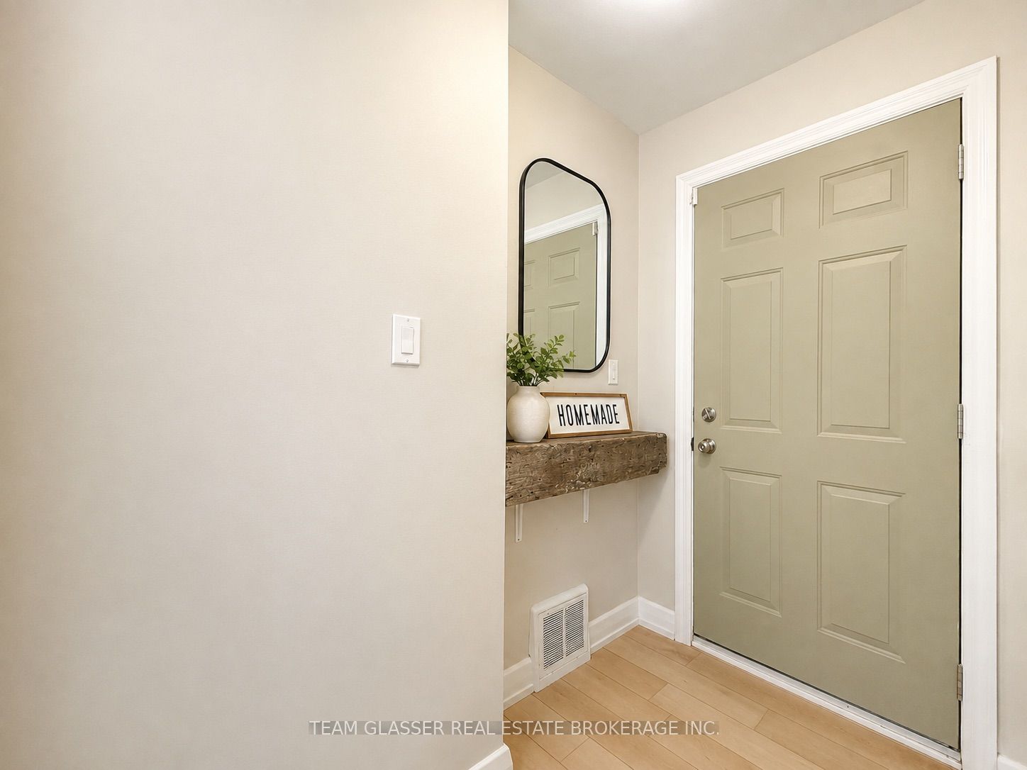 63 Elliott Street Property Photo 7