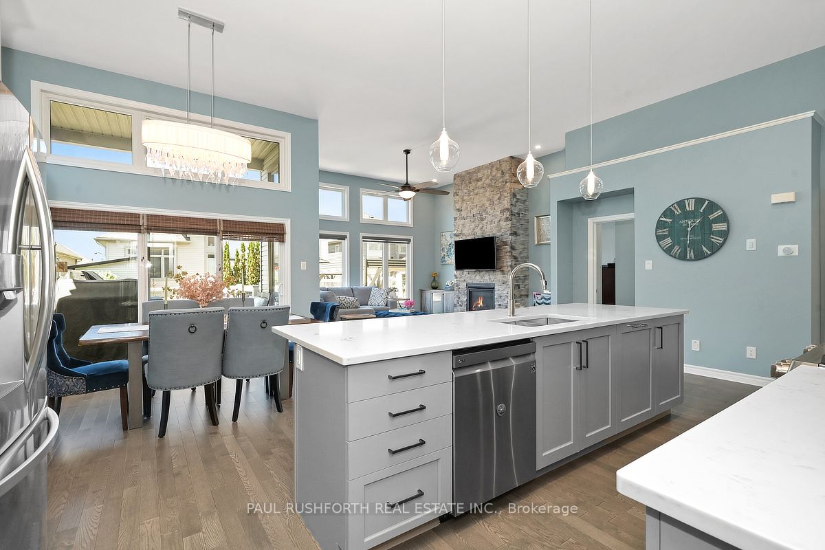 332 De L'etang Street Property Photo 15