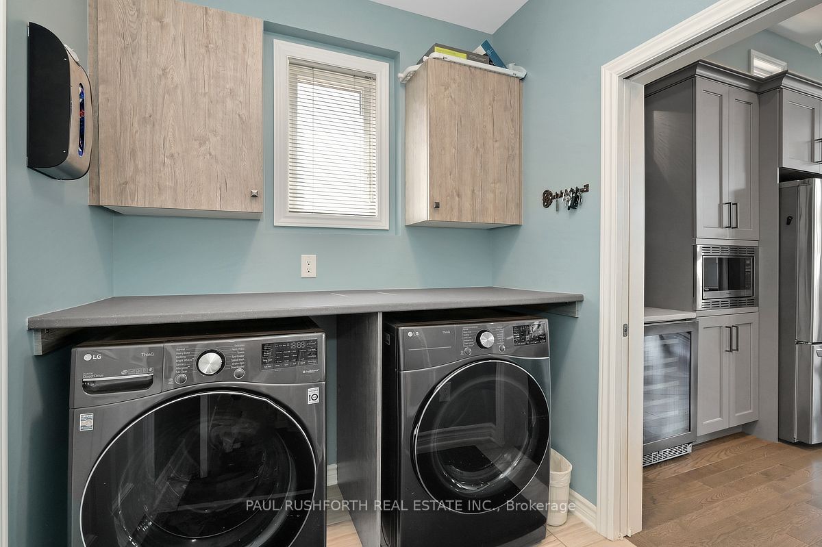 332 De L'etang Street Property Photo 28