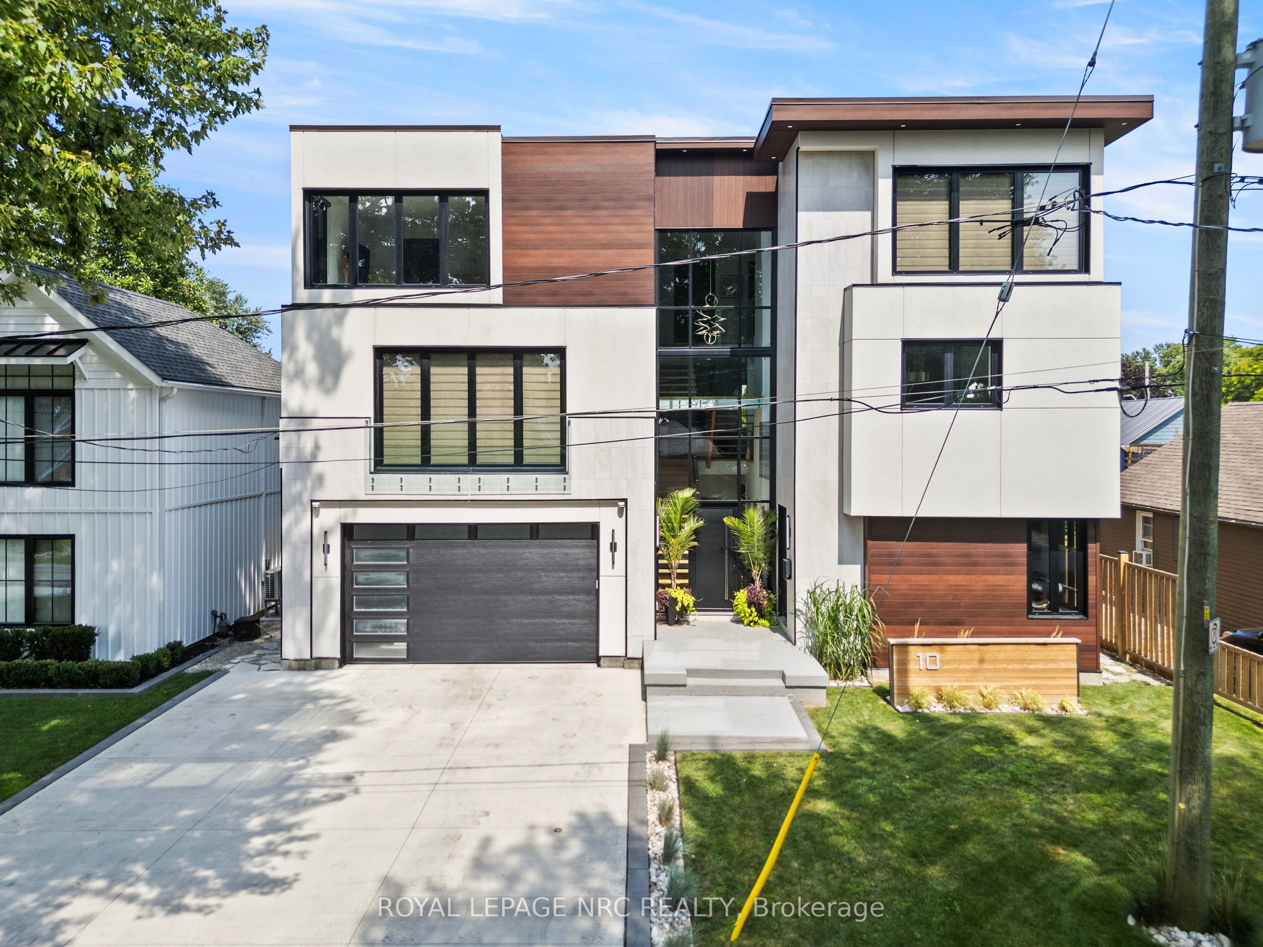 10 Pawling Street Property Photo 2