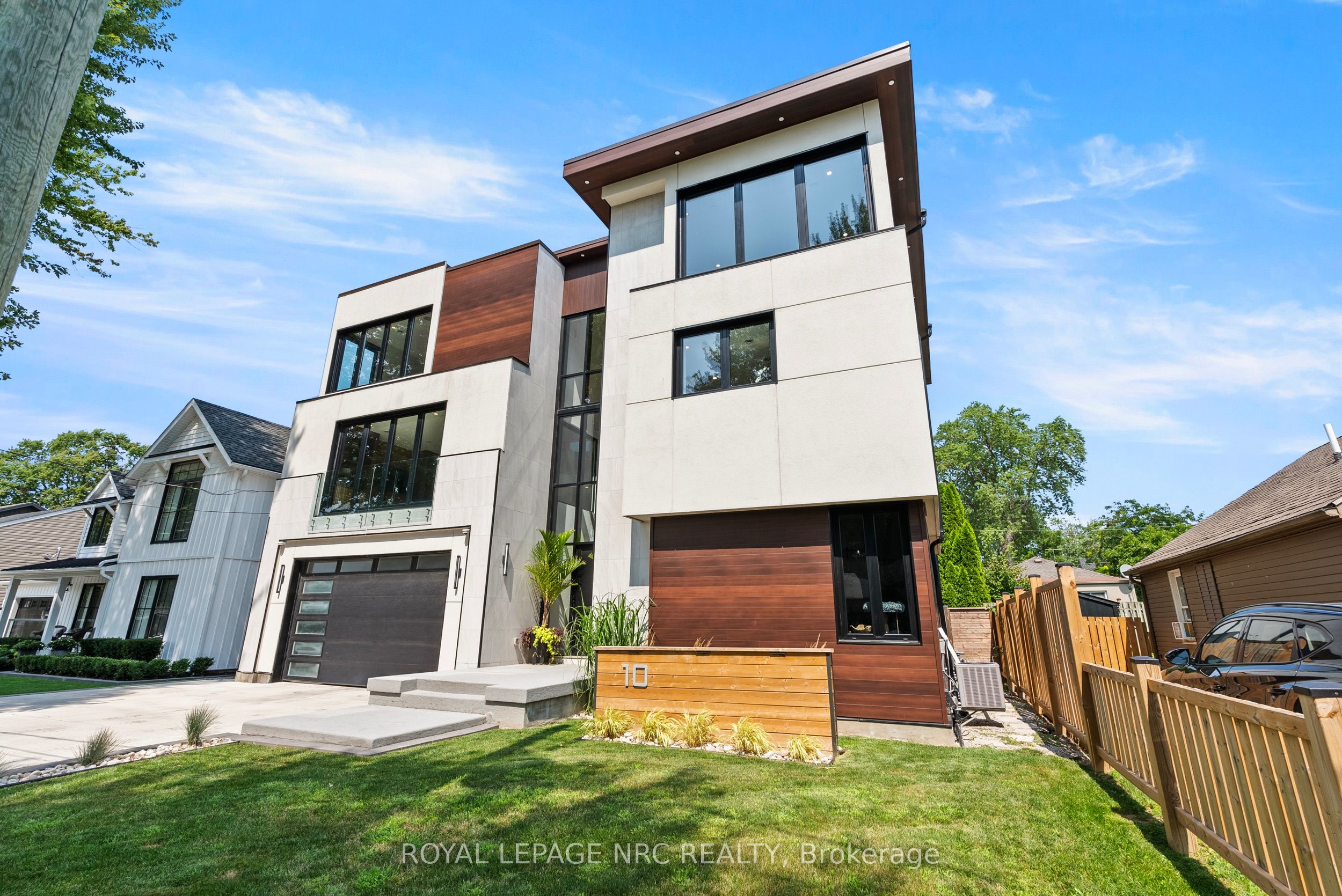10 Pawling Street Property Photo 3