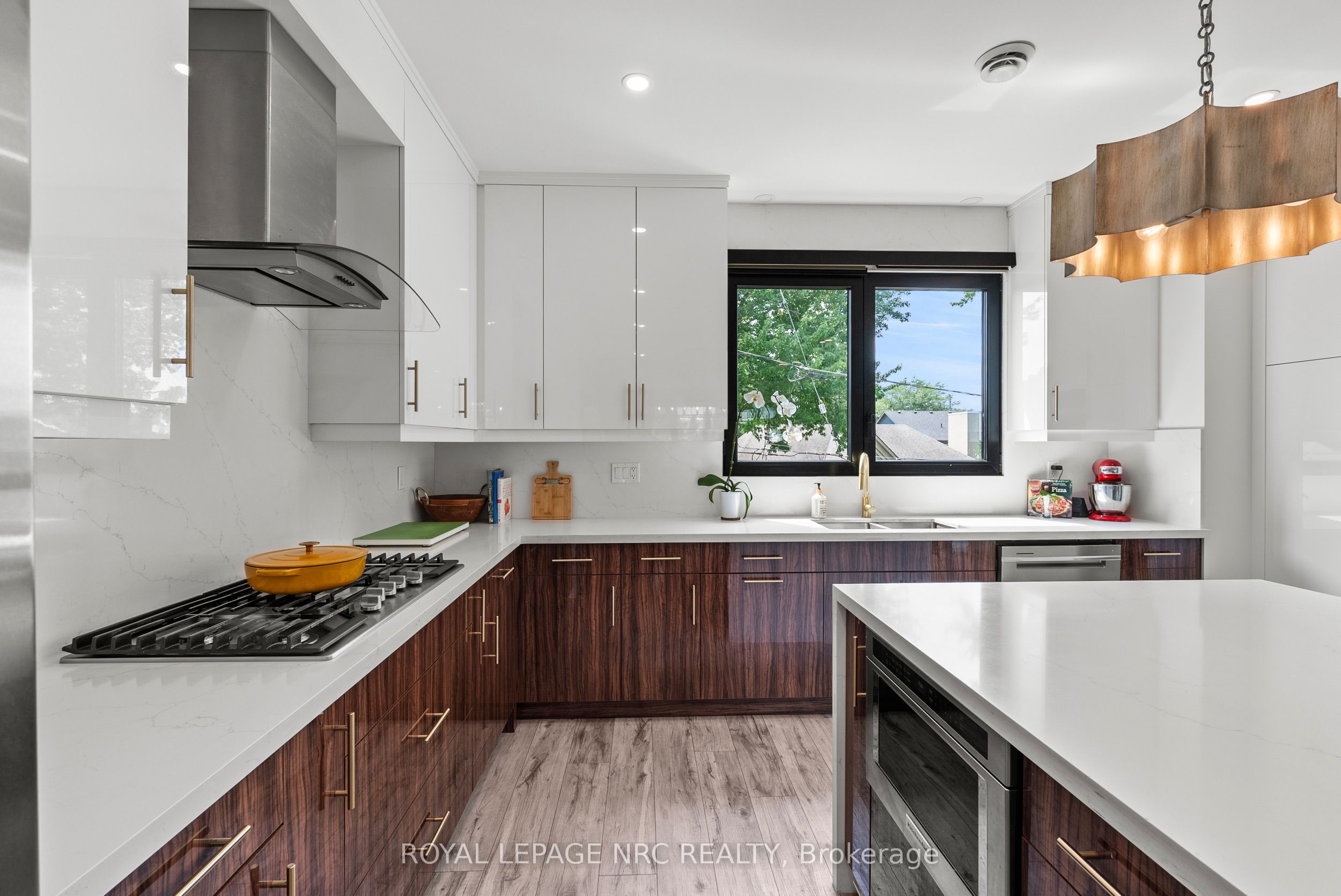 10 Pawling Street Property Photo 15