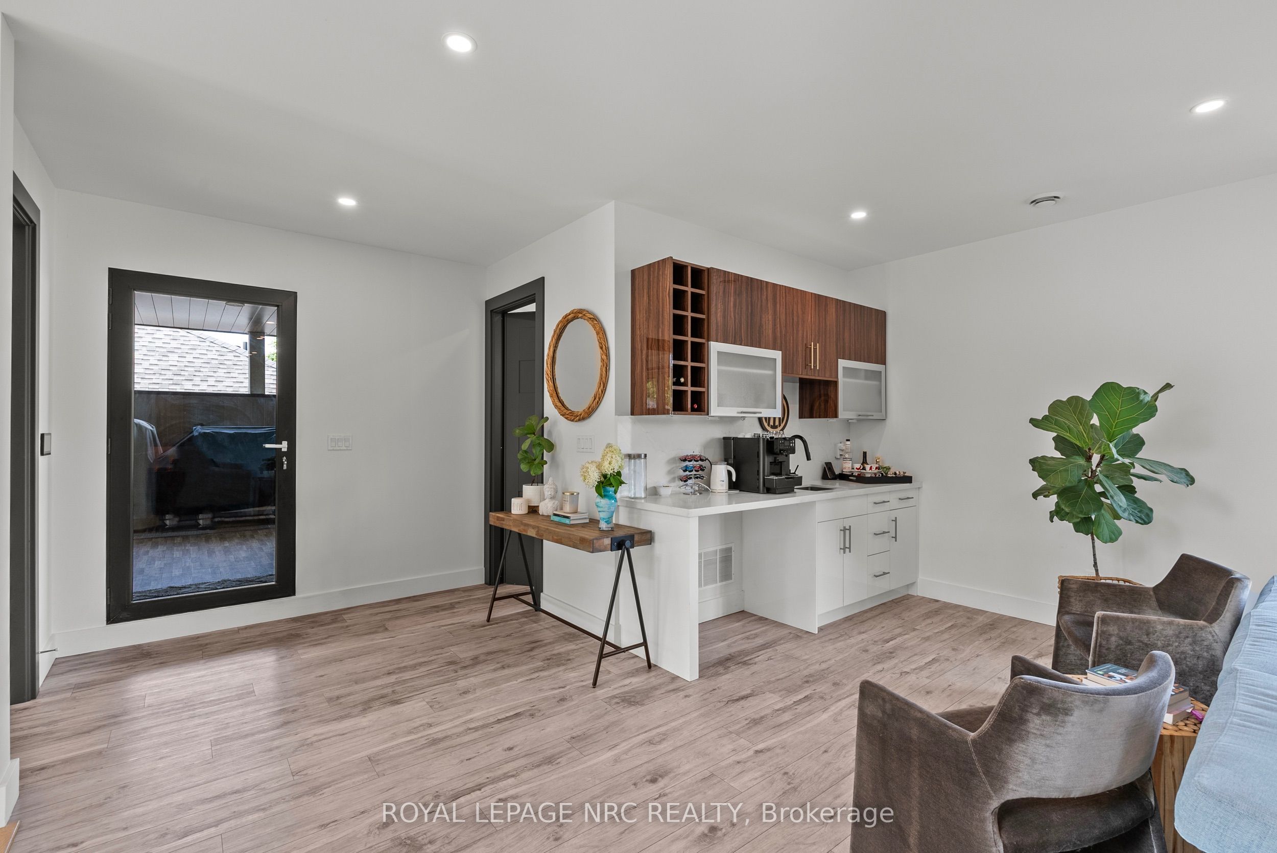 10 Pawling Street Property Photo 16