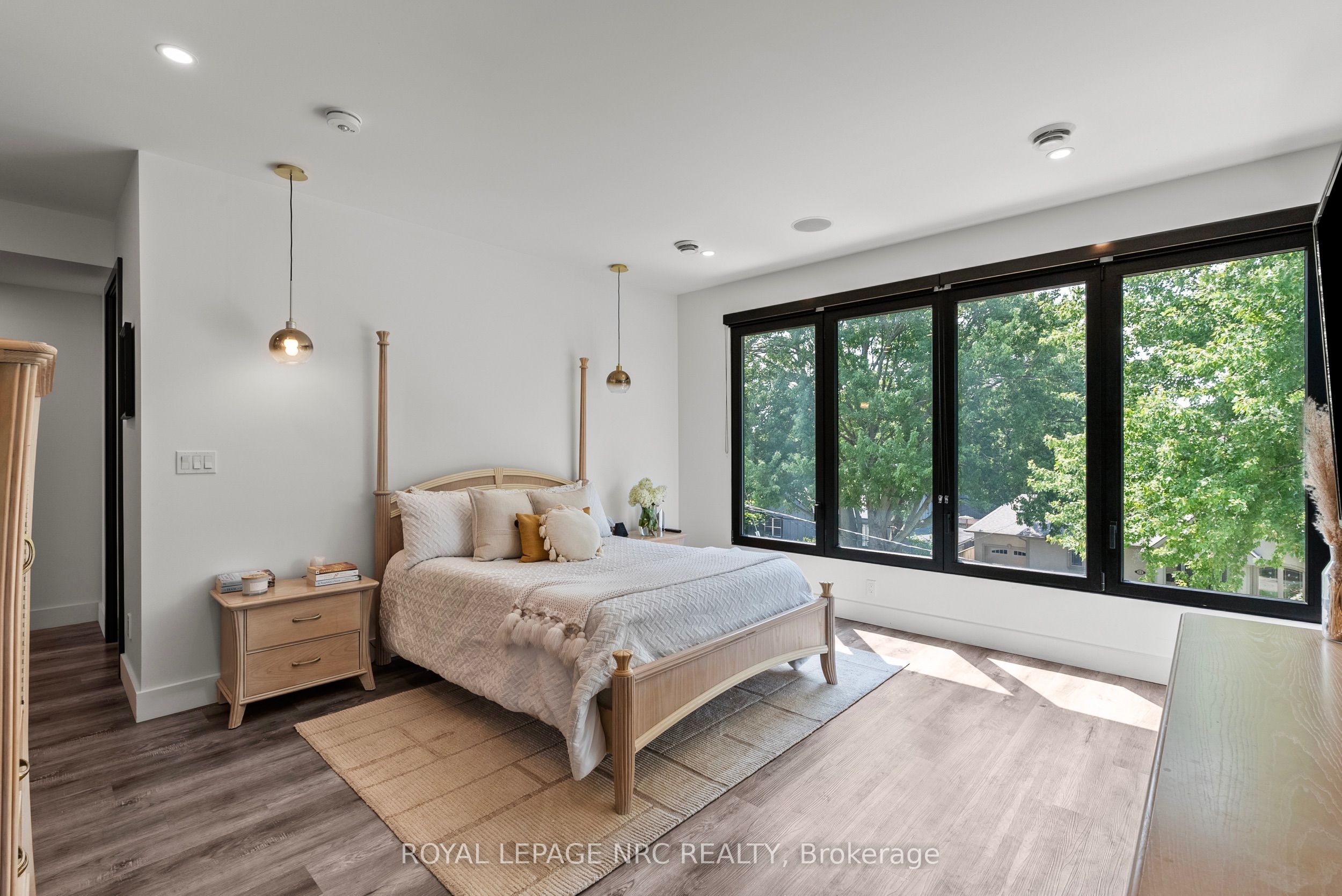 10 Pawling Street Property Photo 21