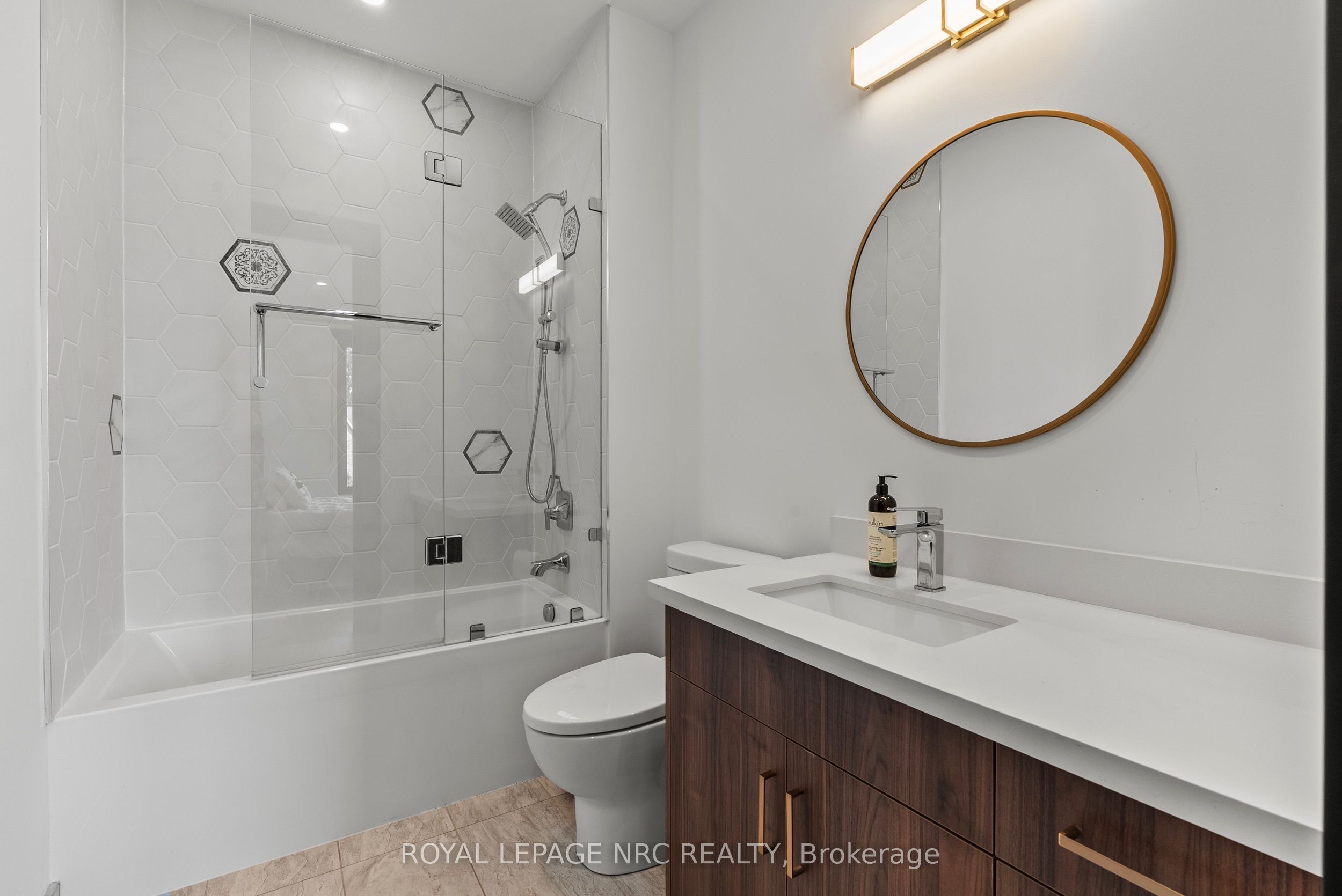 10 Pawling Street Property Photo 28