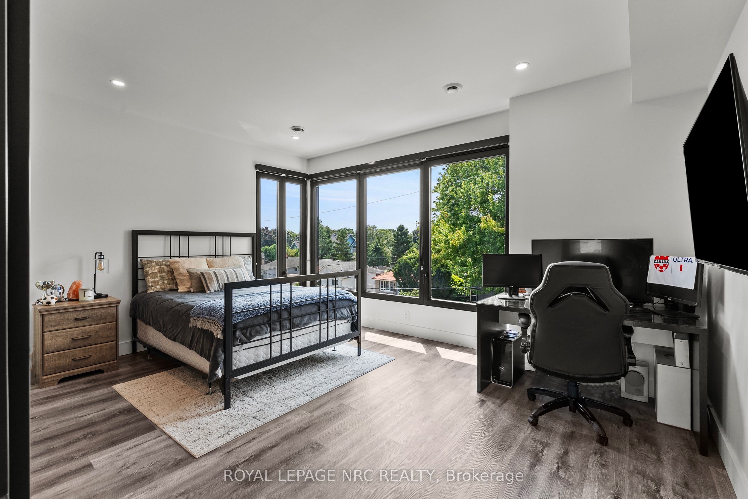 10 Pawling Street Property Photo 29