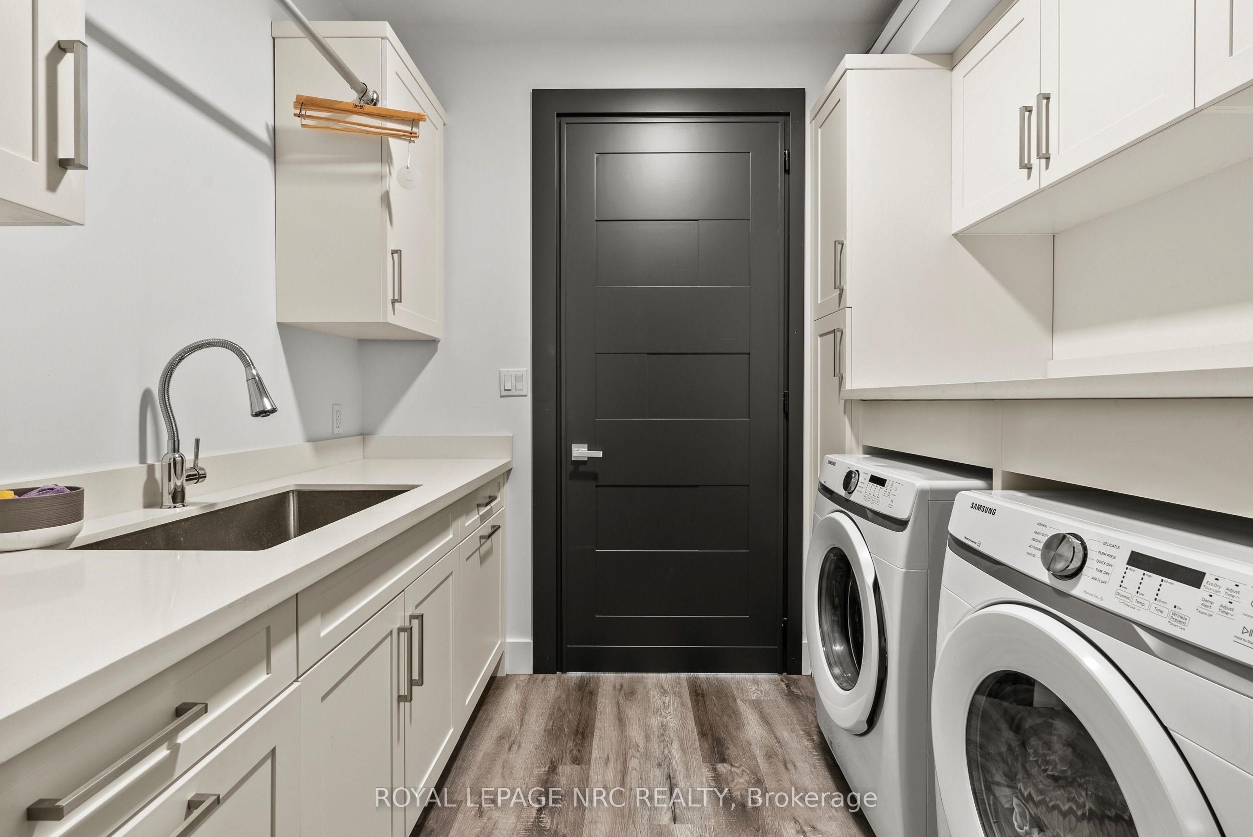 10 Pawling Street Property Photo 31