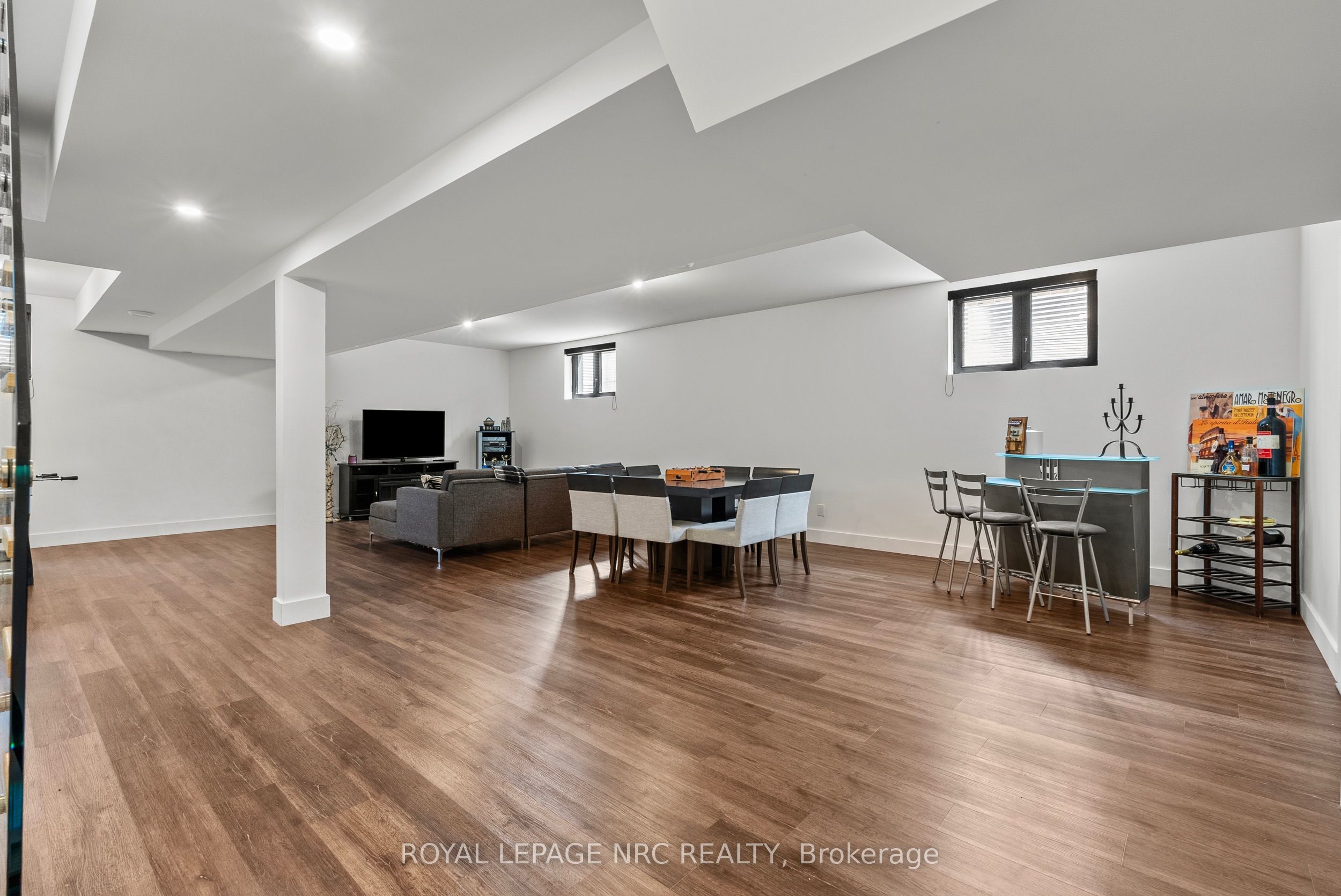 10 Pawling Street Property Photo 36
