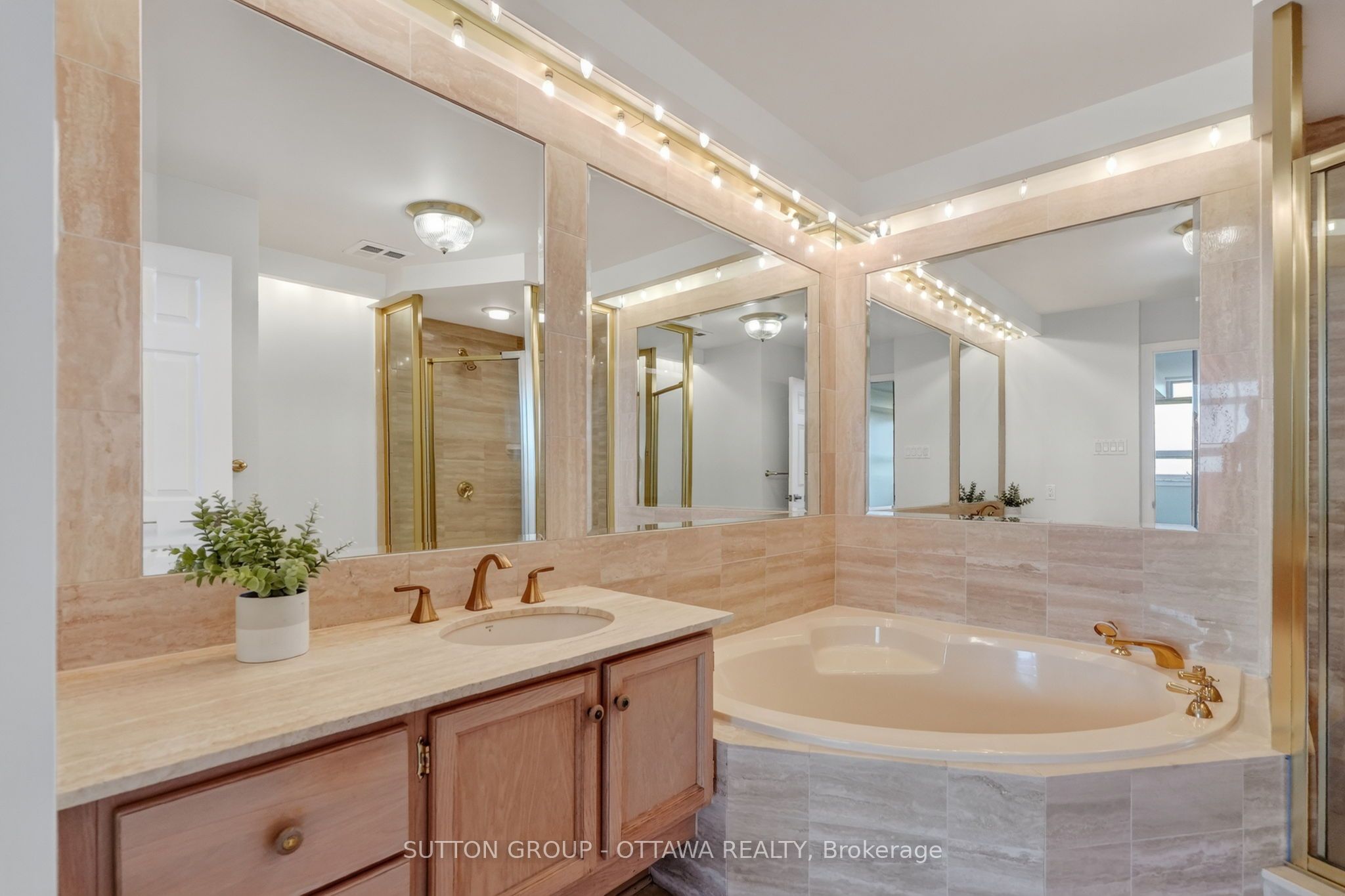 1480 Riverside Drive 803 Property Photo 17
