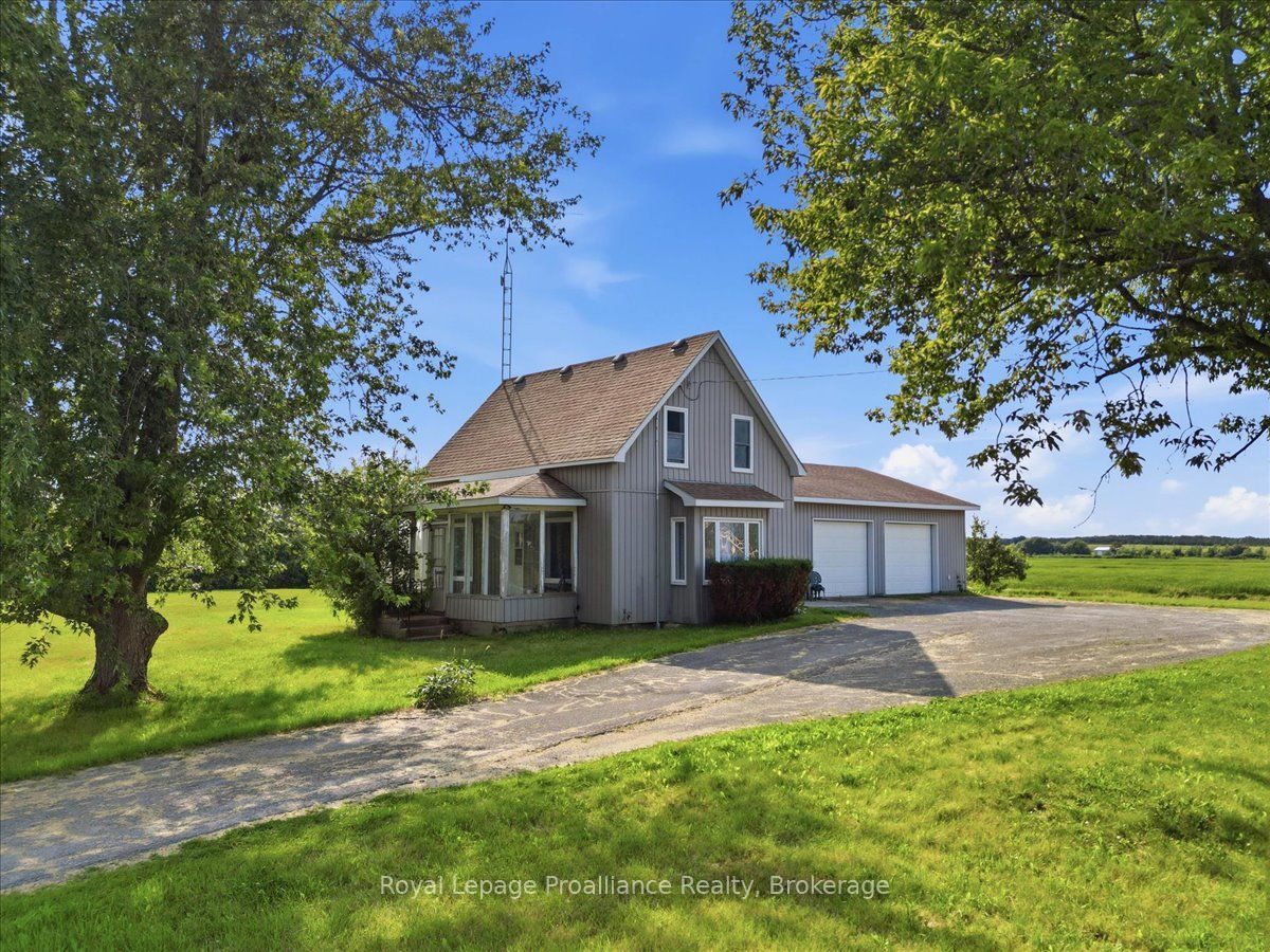 611 County Rd 15 Property Photo 2