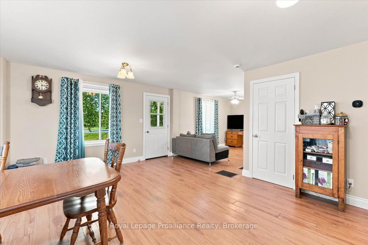 611 County Rd 15 Property Photo 10