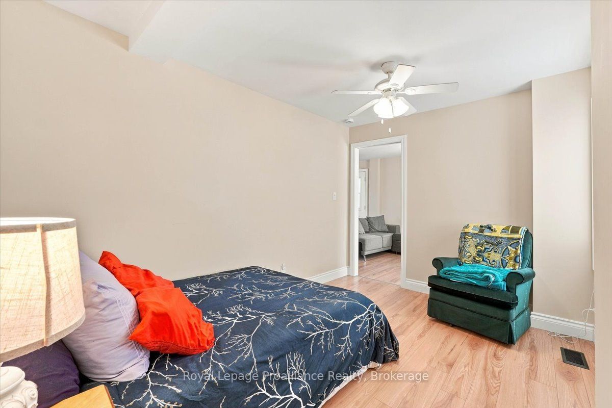 611 County Rd 15 Property Photo 16
